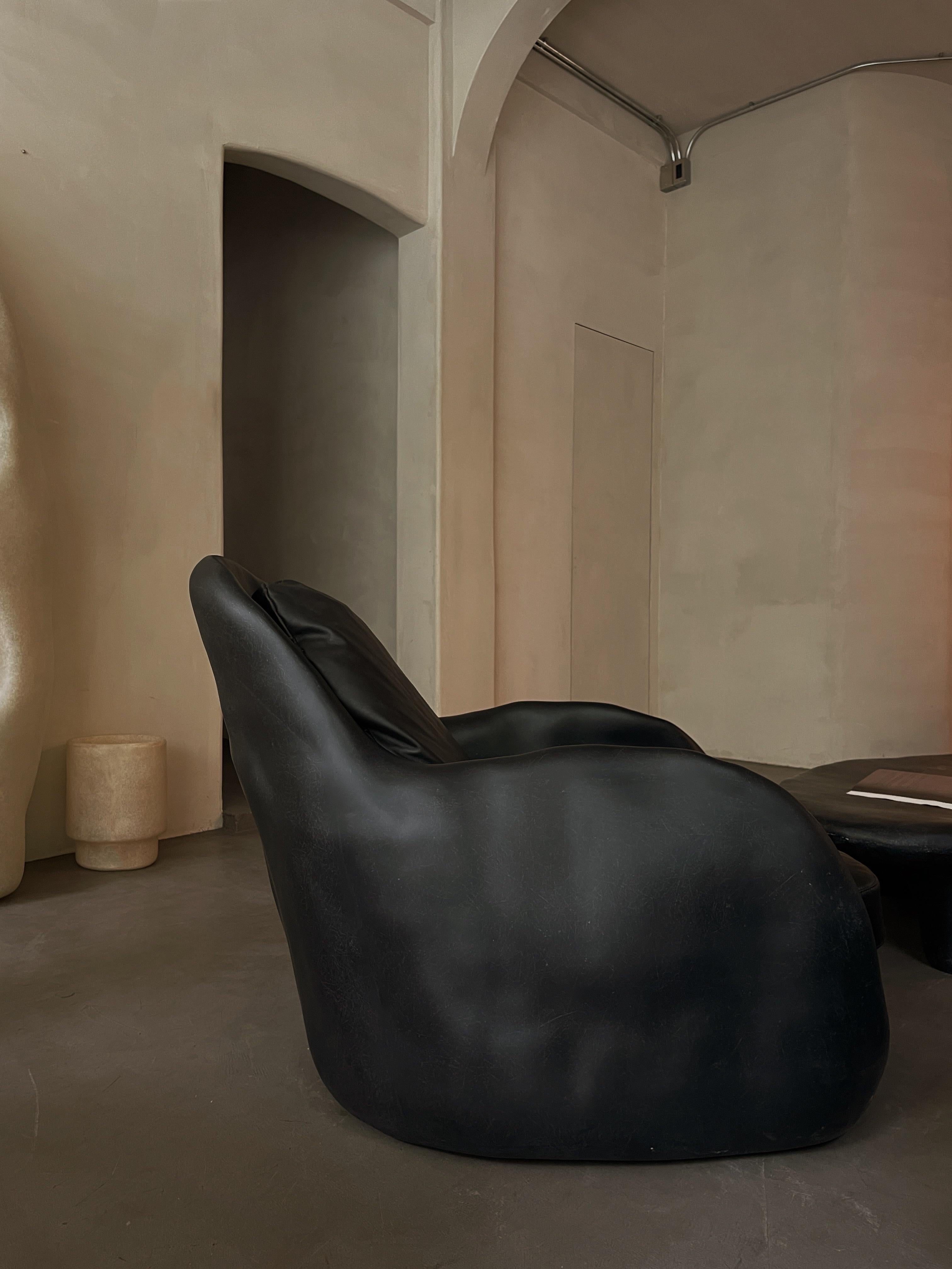 Chinese Knead Black Lounge by Karstudio