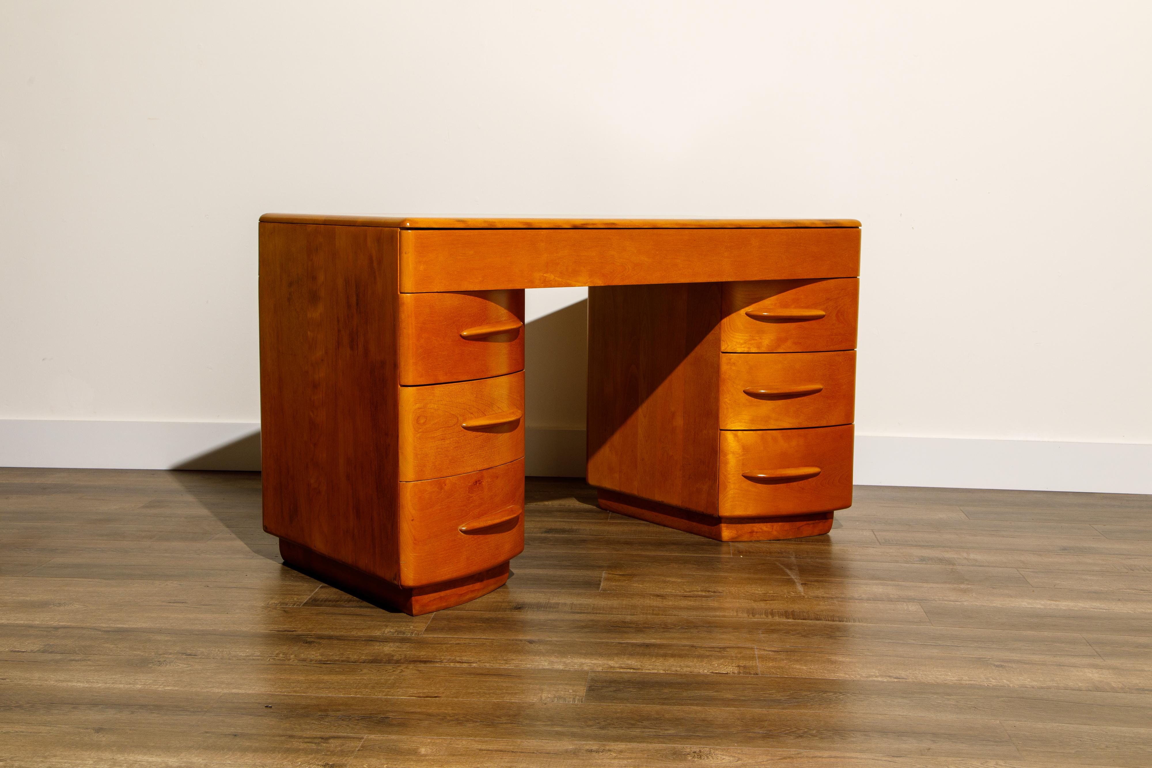 Kneehole Desk by Count Alexis de Sakhoffsky for Heywood Wakefield, 1940s, Signed In Good Condition In Los Angeles, CA