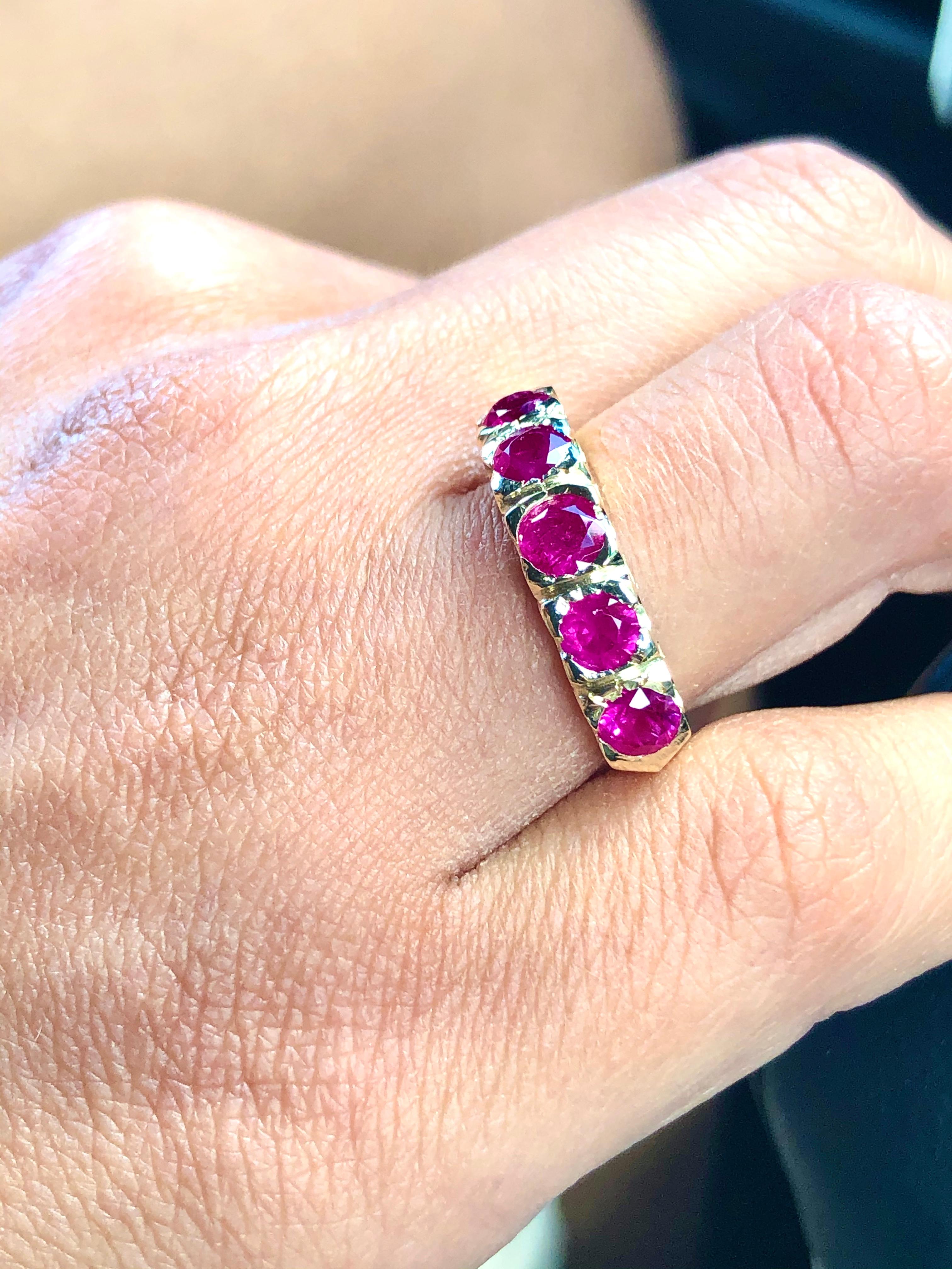 Knife Edge 1.90 Carat Ruby Fishtail Mounting Anniversary Five Stone Ring For Sale 6
