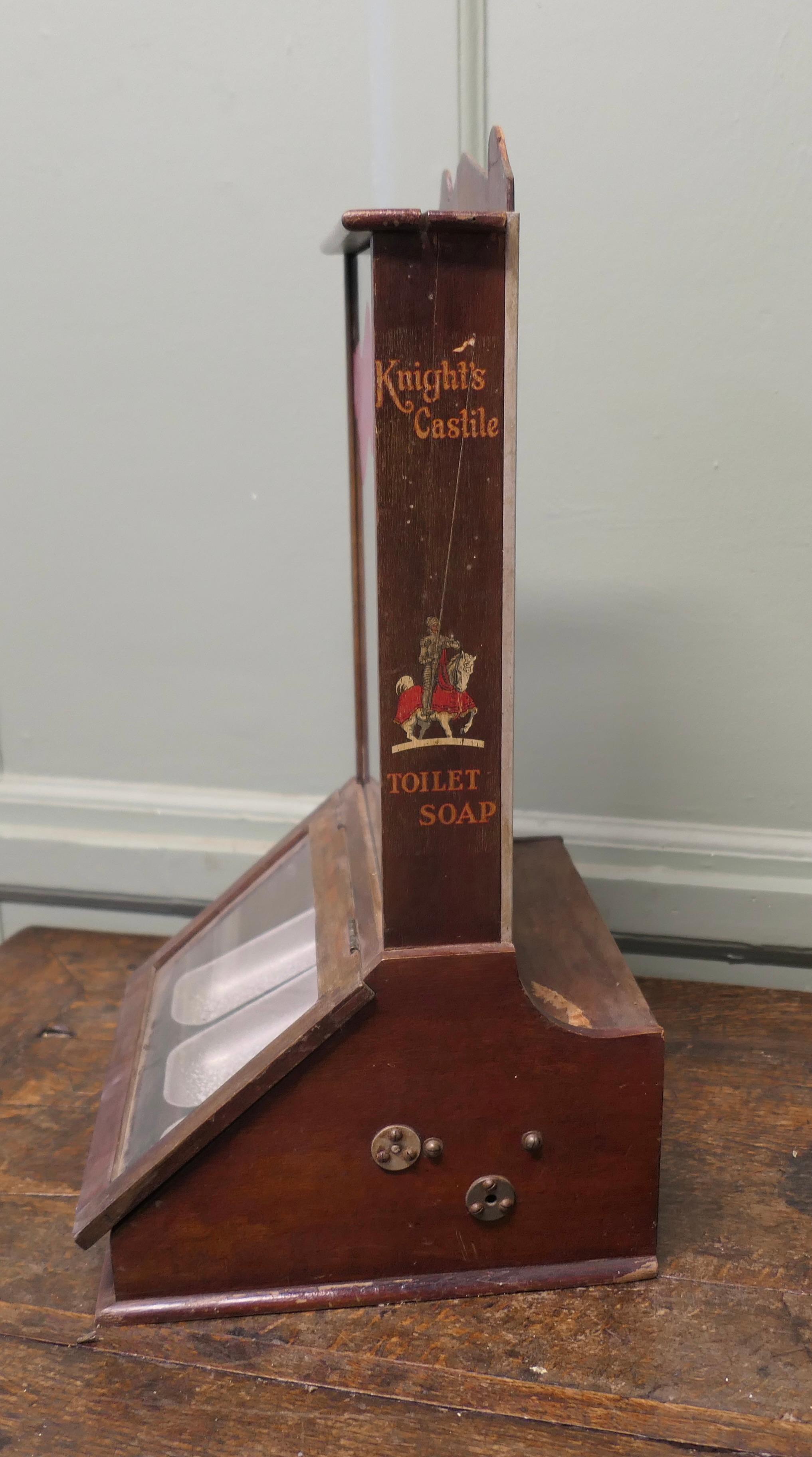 Knight's Castile Chemist Shop Display Seife Mechanisch  Dispensing-Schrank (Frühes 20. Jahrhundert) im Angebot