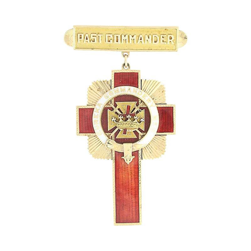 Knights Templar past Commander Medal, 14 Karat Yellow Gold Masonic Jewel