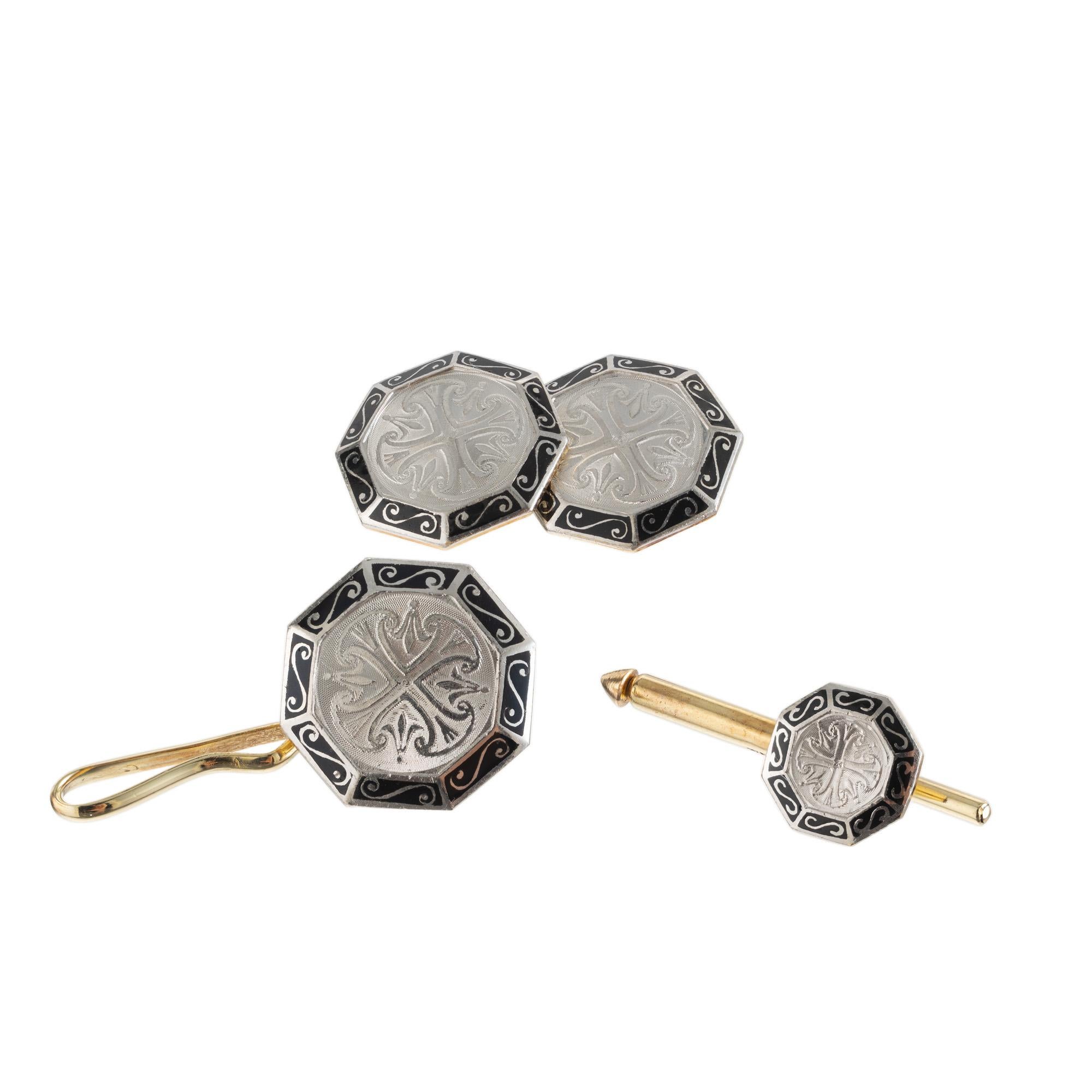 1930's vintage men's cufflinks dress set. These cufflinks and dress set begin with platinum detailed tops which are engraved with a Templar cross design and haloed with black enamel. The rest of the set is made of 14k yellow gold. 

2 double sided
