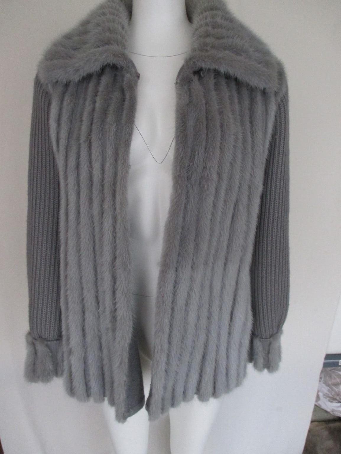 Knitted Wool Grey Blue Mink Fur Coat Vest In Good Condition For Sale In Amsterdam, NL