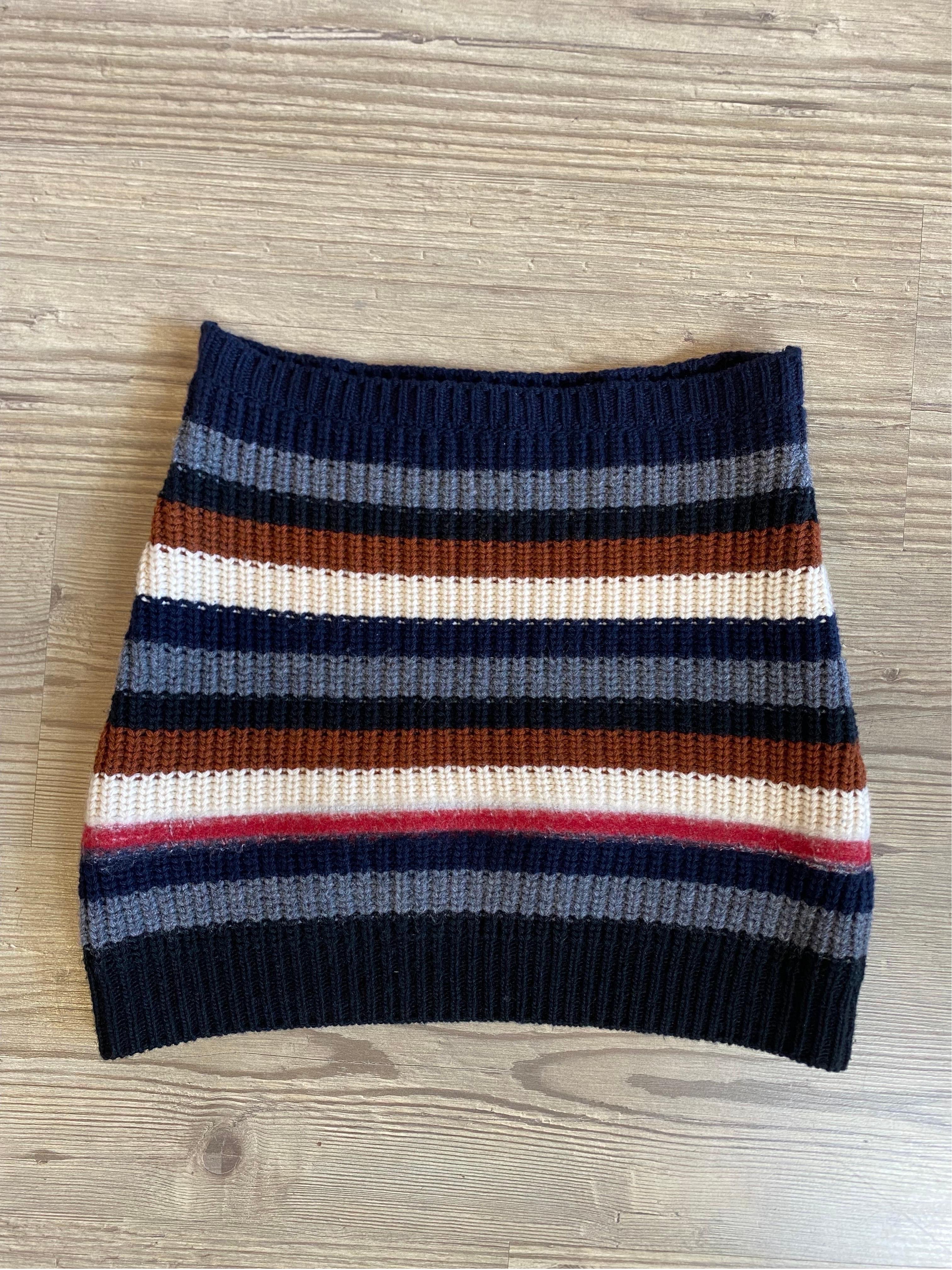 Women's or Men's Knitted Marni top For Sale