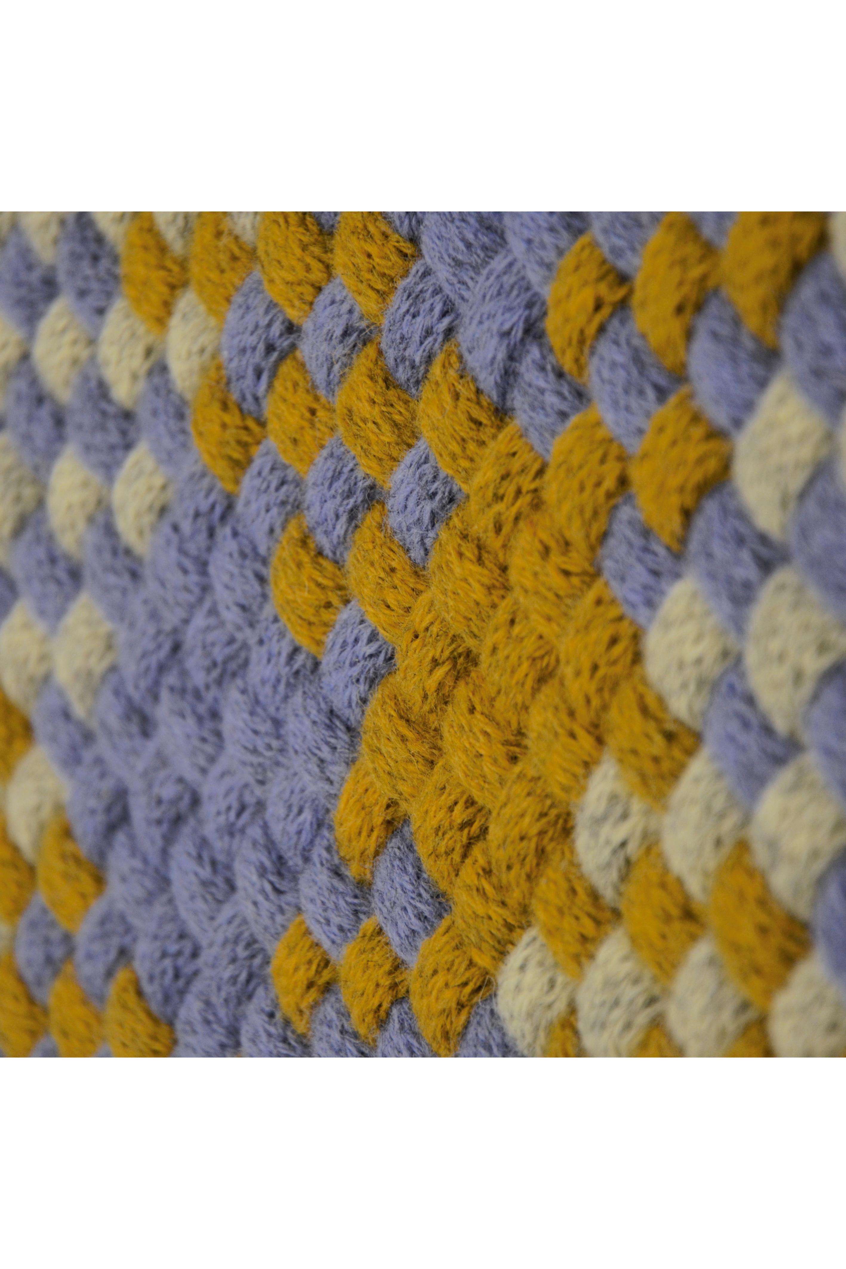 Autre Tapis Mylla en laine tricotée par Lisa Darland en vente