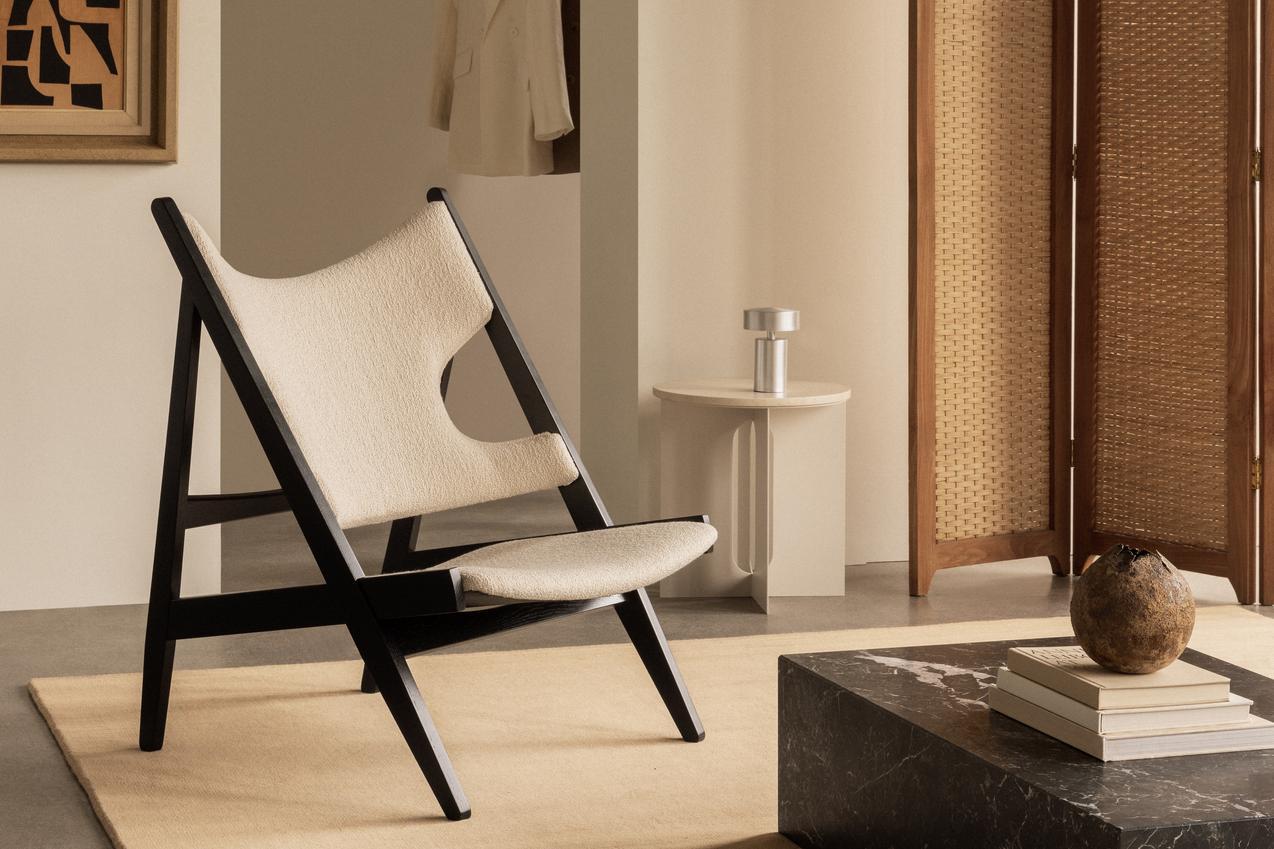 XXI secolo e contemporaneo Knitting Lounge Chair-Black Oak / Baru 24 Kvadrat  di Ib Kofod-Larsen perAudo in vendita