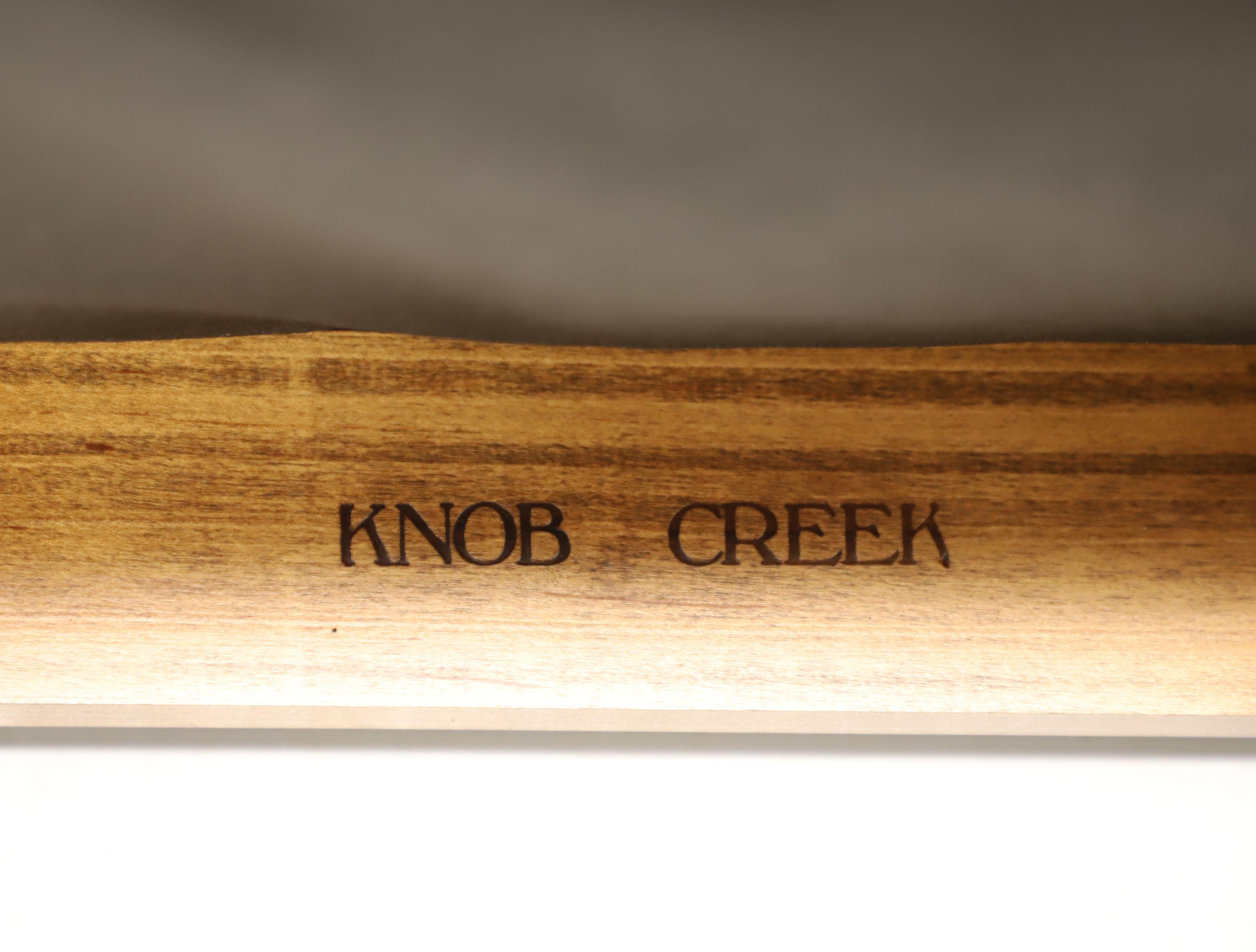 KNOB CREEK - Chaises de salle à manger Chippendale en acajou - Paire A en vente 5
