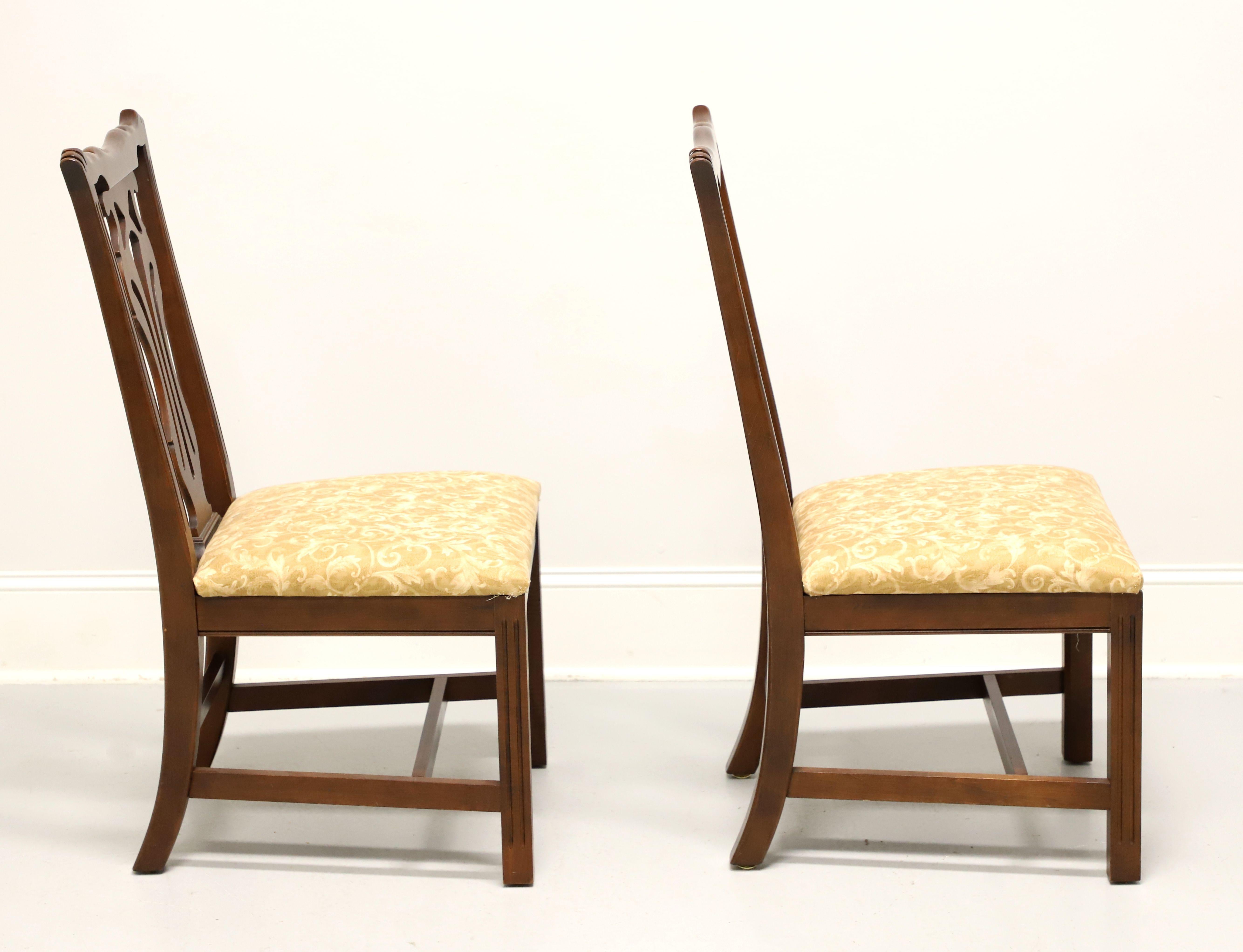 American KNOB CREEK Mahogany Chippendale Dining Side Chairs - Pair A For Sale