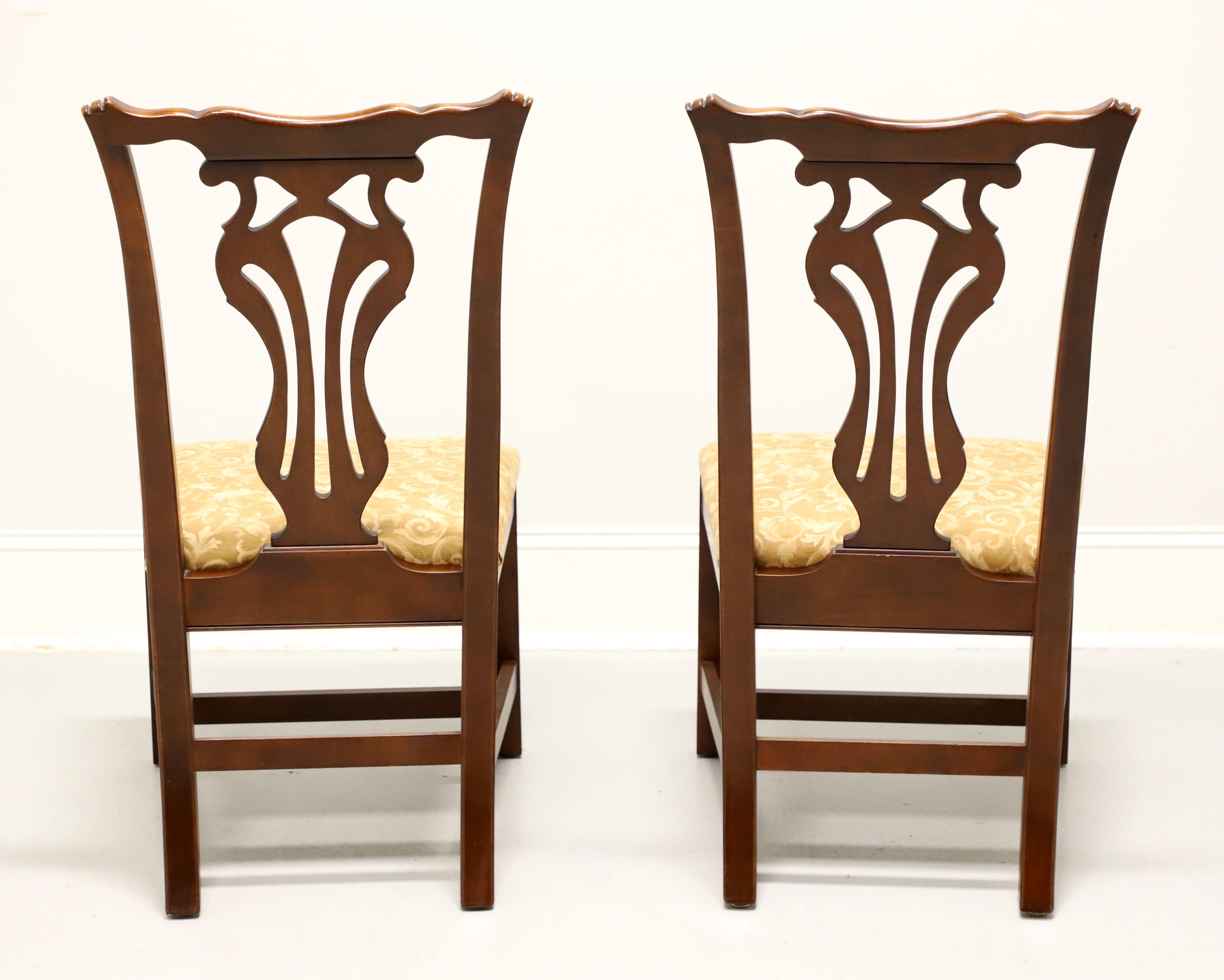 KNOB CREEK Mahogany Chippendale Dining Side Chairs - Pair A In Good Condition For Sale In Charlotte, NC