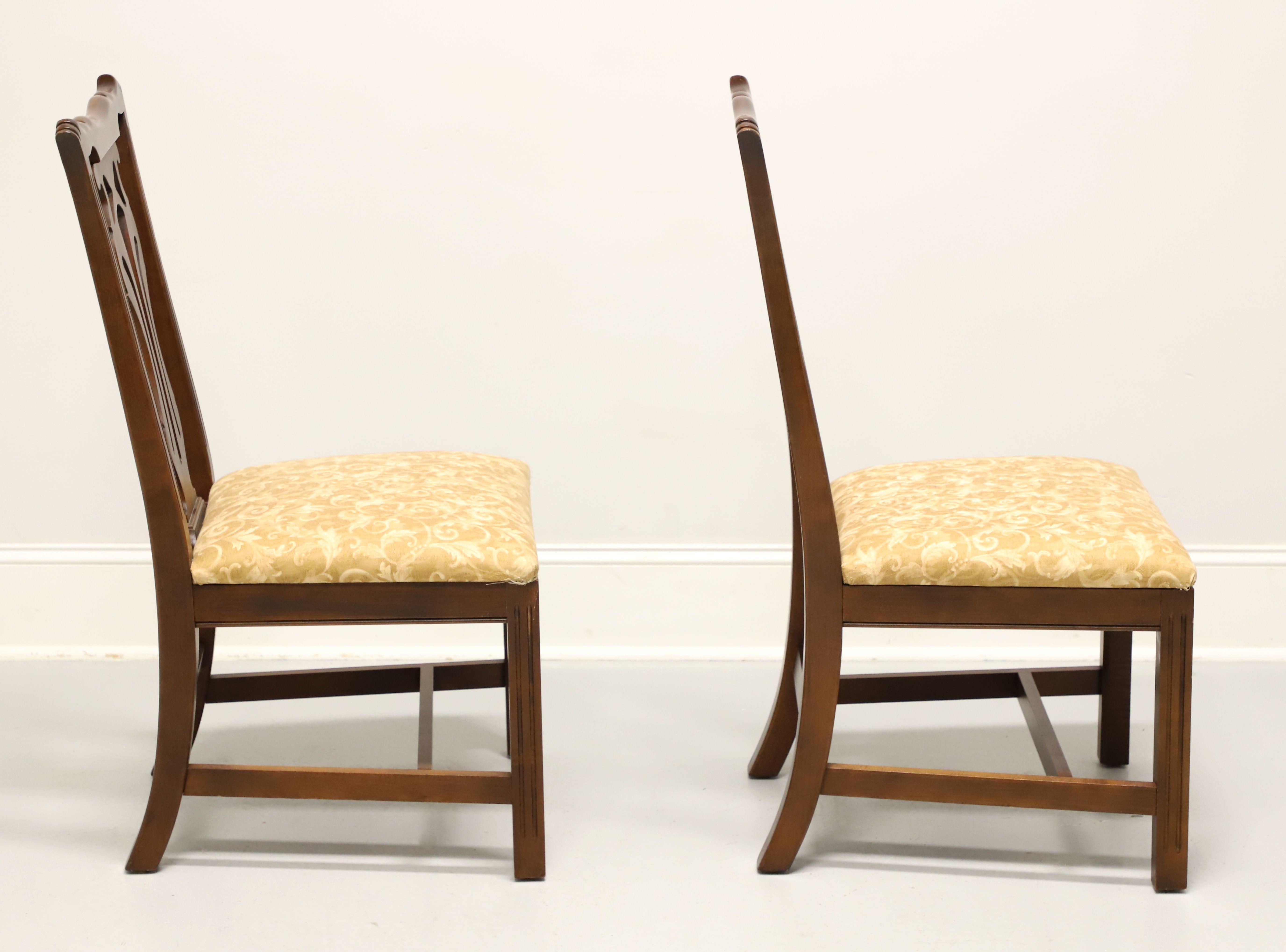 KNOB CREEK Mahogany Chippendale Dining Side Chairs - Pair B In Good Condition For Sale In Charlotte, NC