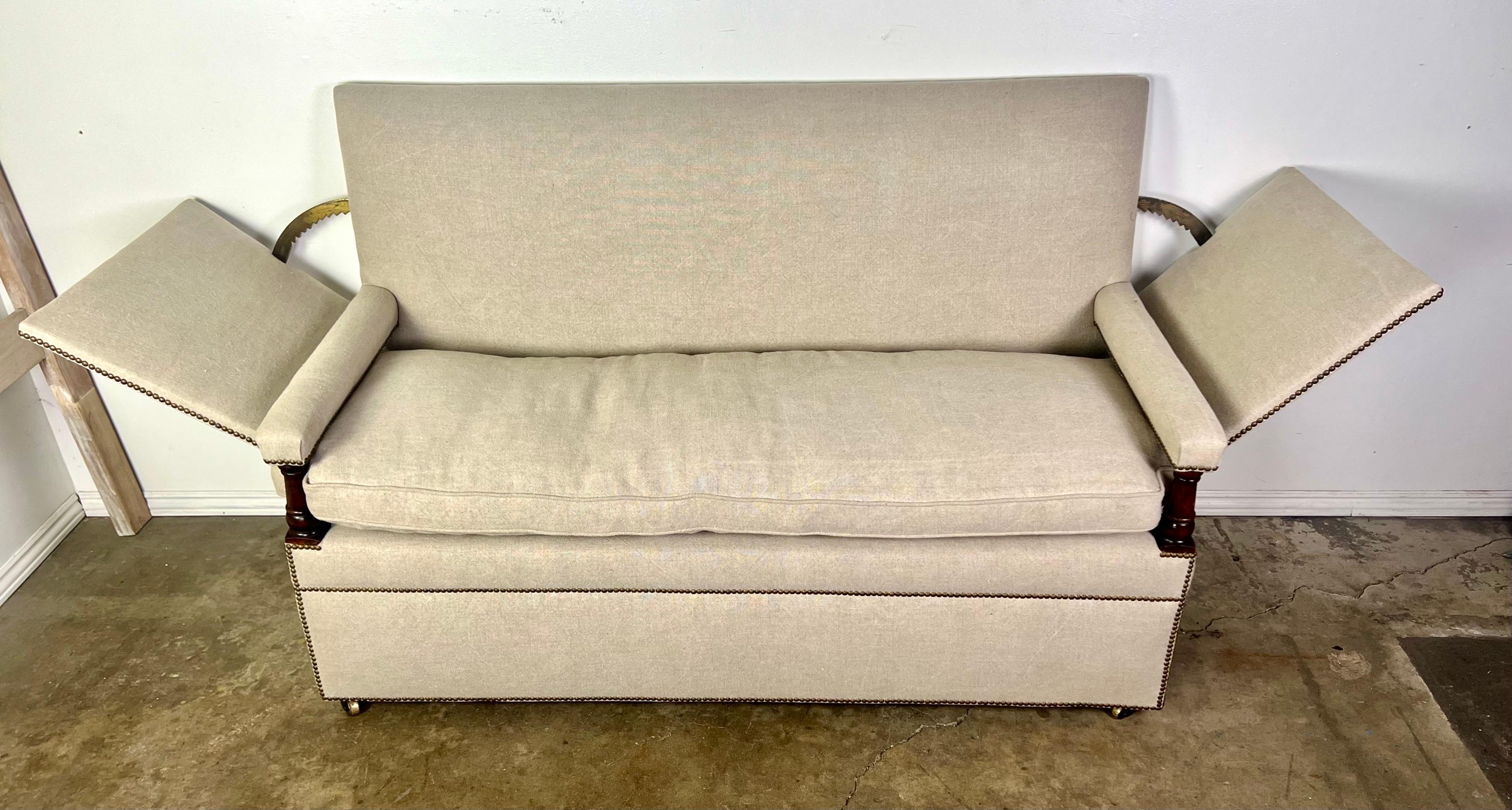 Edwardian Knole Settee, Early 20th century, English Baroque in Belgium Linen For Sale