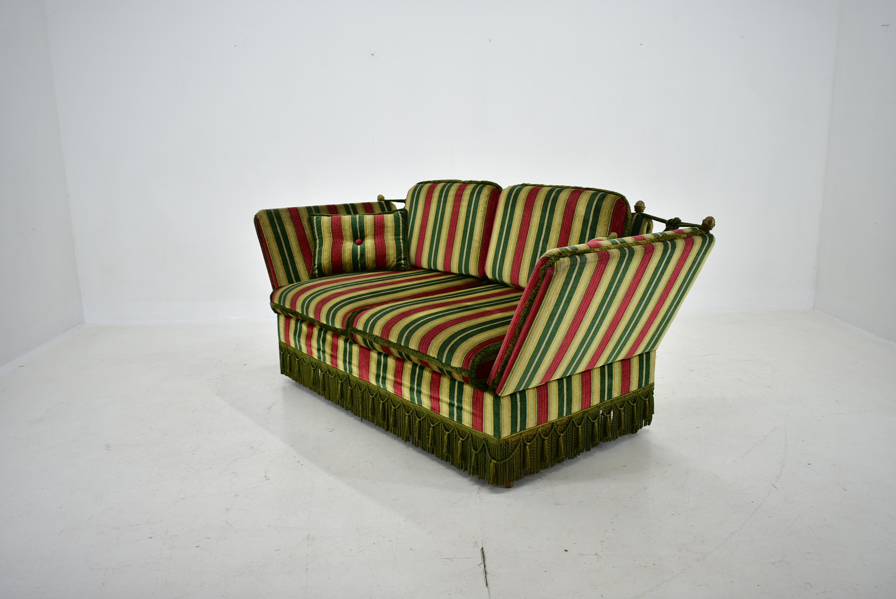 Knole Sofa by George Smith 3