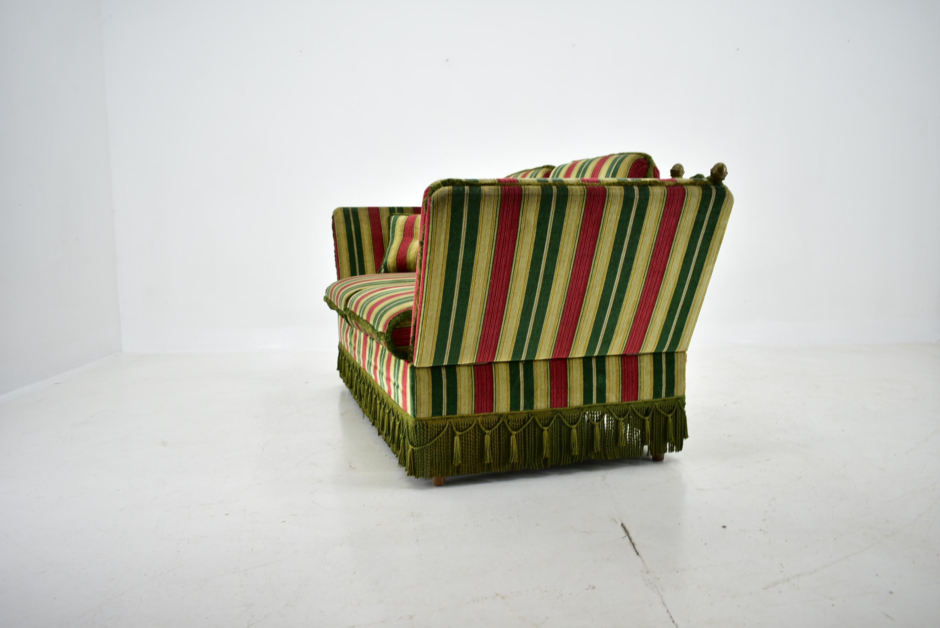 Knole Sofa by George Smith 4