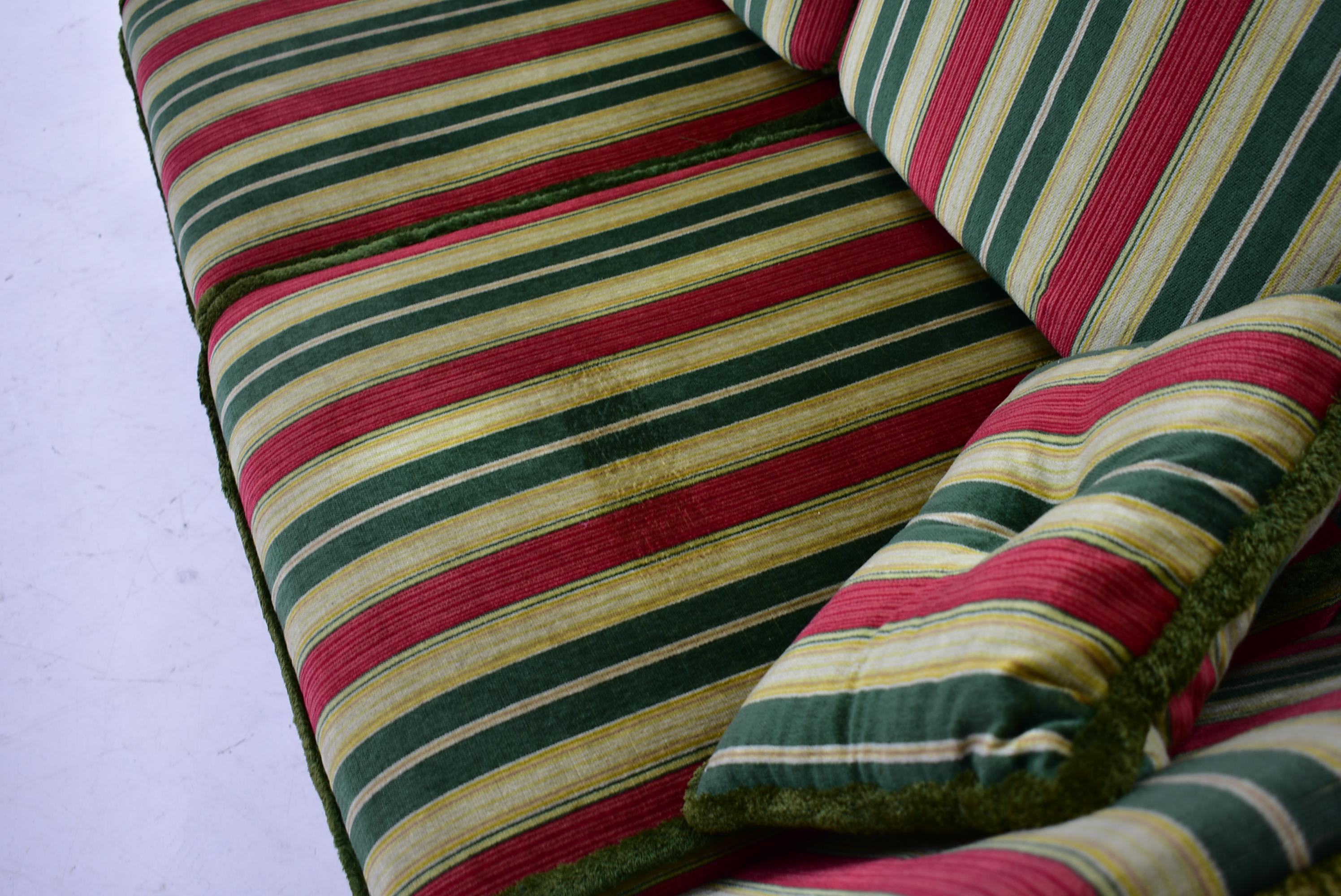 Knole Sofa by George Smith 11