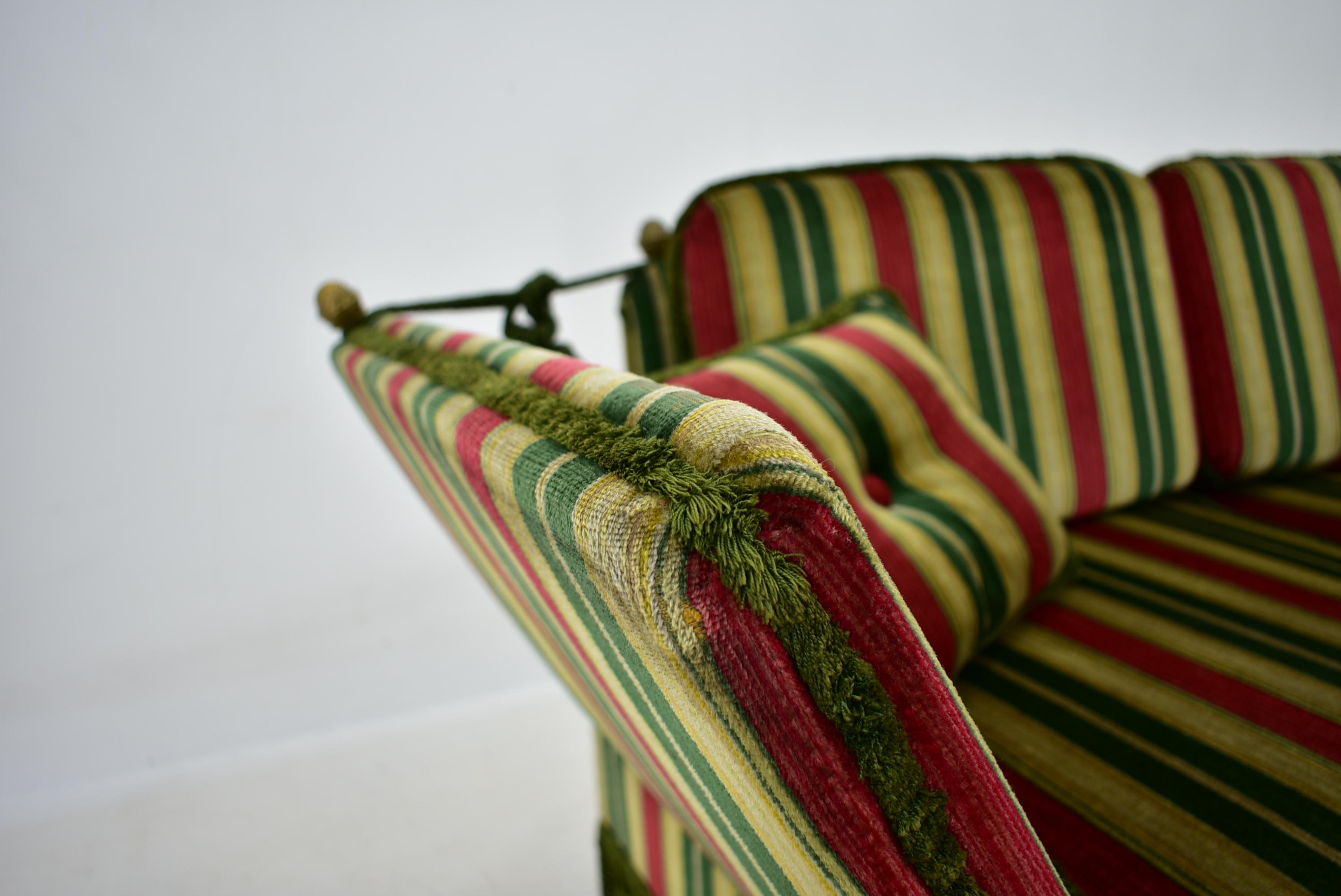Mid-20th Century Knole Sofa by George Smith