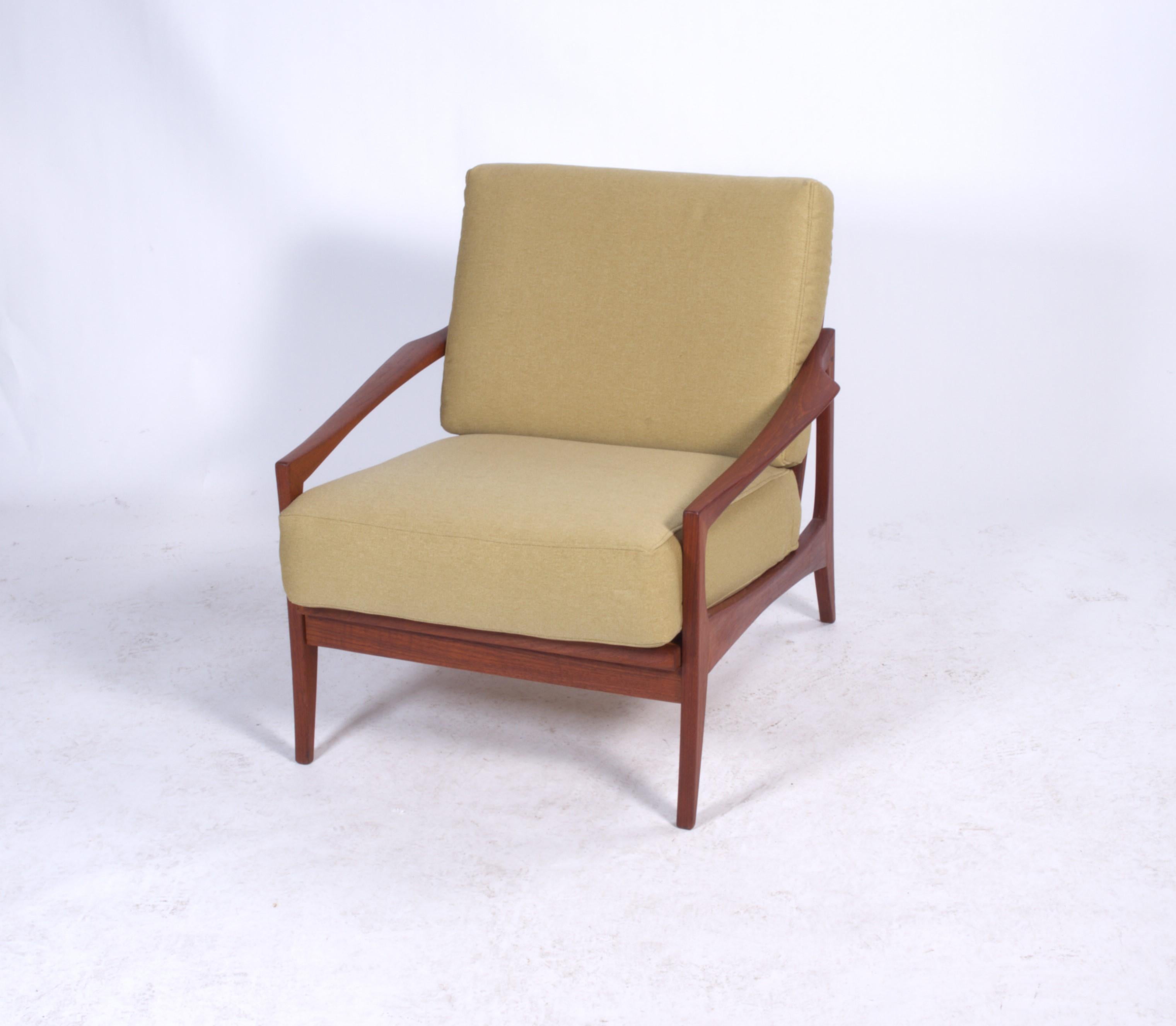 Knoll Antimott Easy Chair 1950s-1960s Teak 13