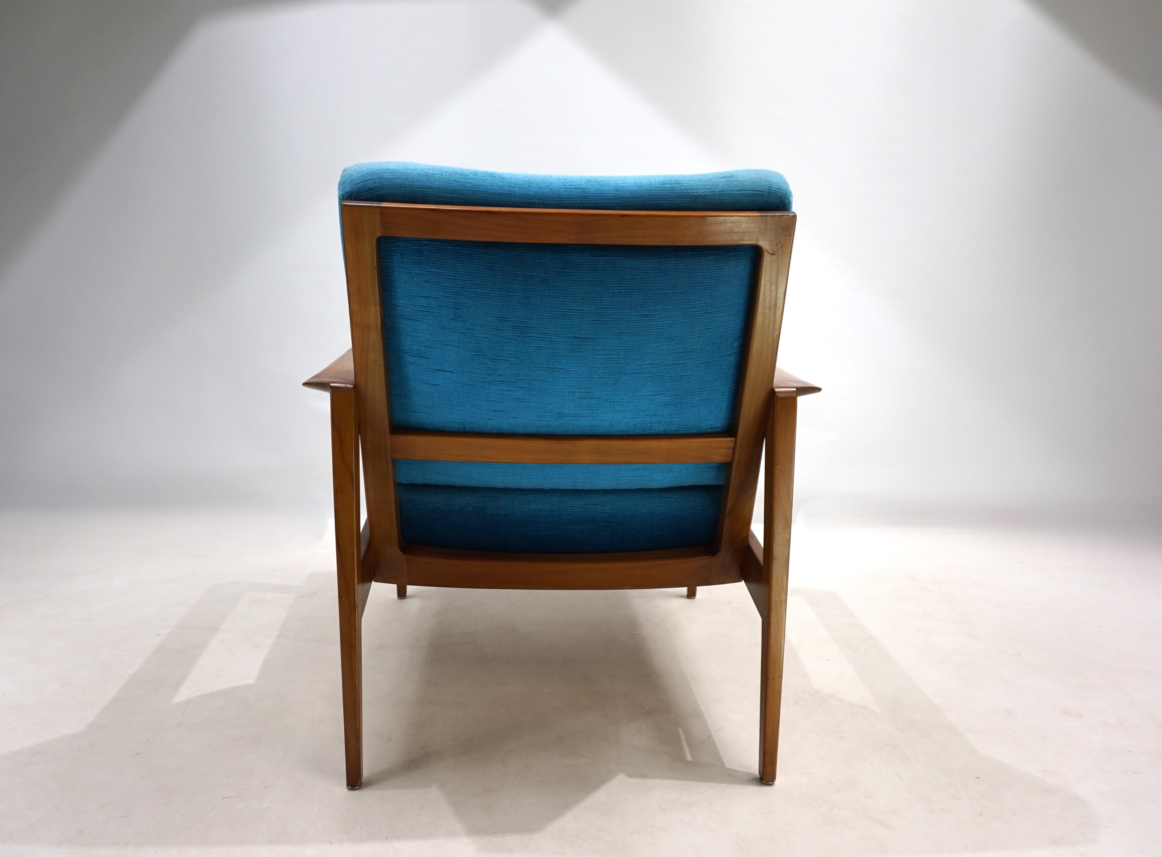 Knoll Antimott lounge chair by Wilhelm Knoll, 1960 For Sale 7