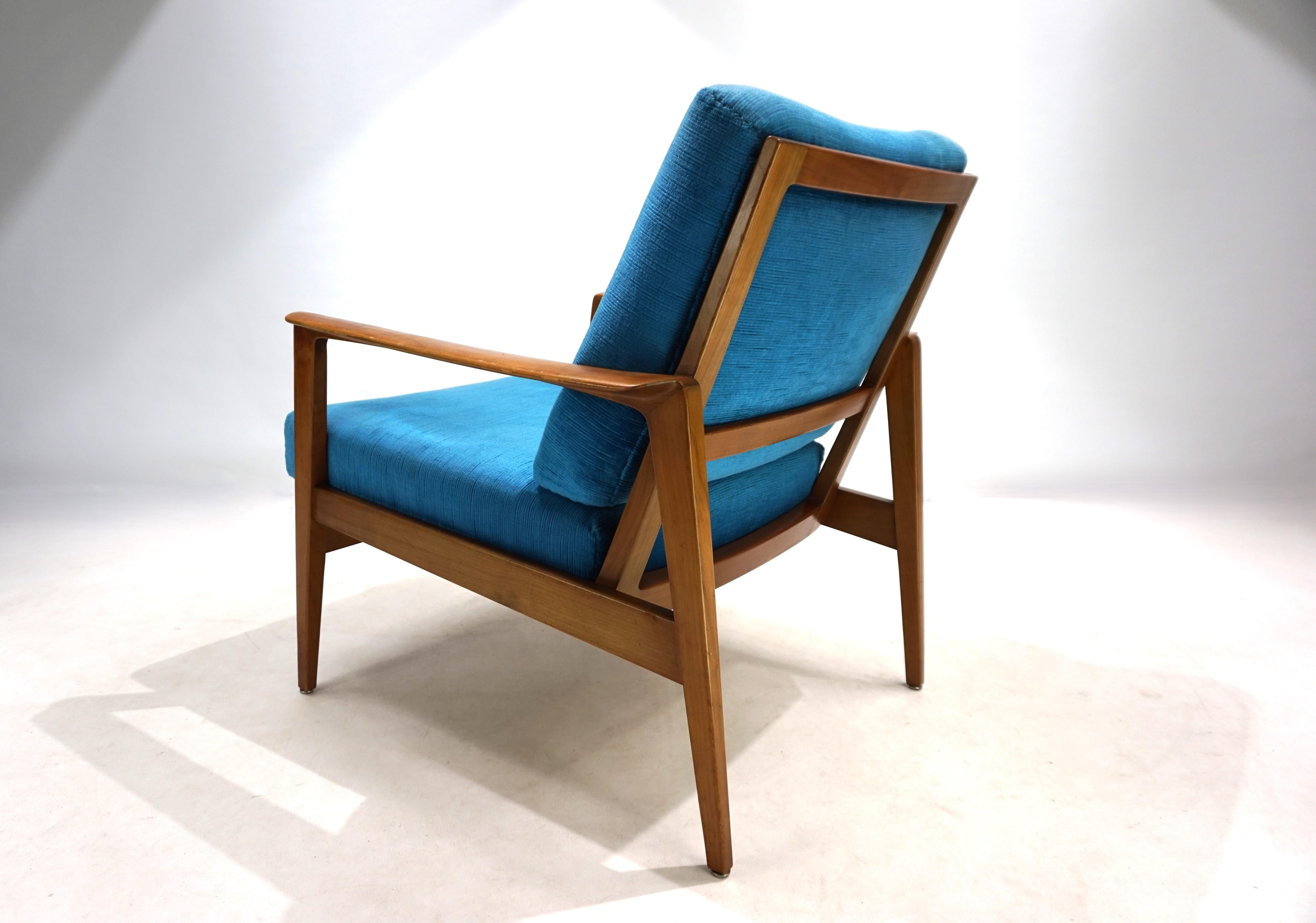 Knoll Antimott lounge chair by Wilhelm Knoll, 1960 For Sale 13