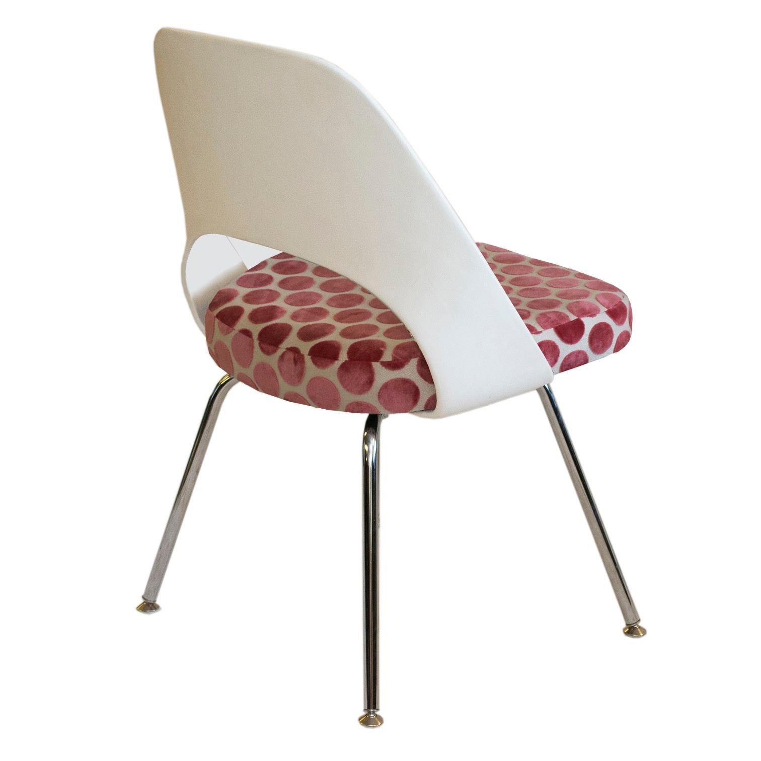 Knoll Armless Saarinen Chair Polka Dot Deluxe In Excellent Condition For Sale In Wilton, CT