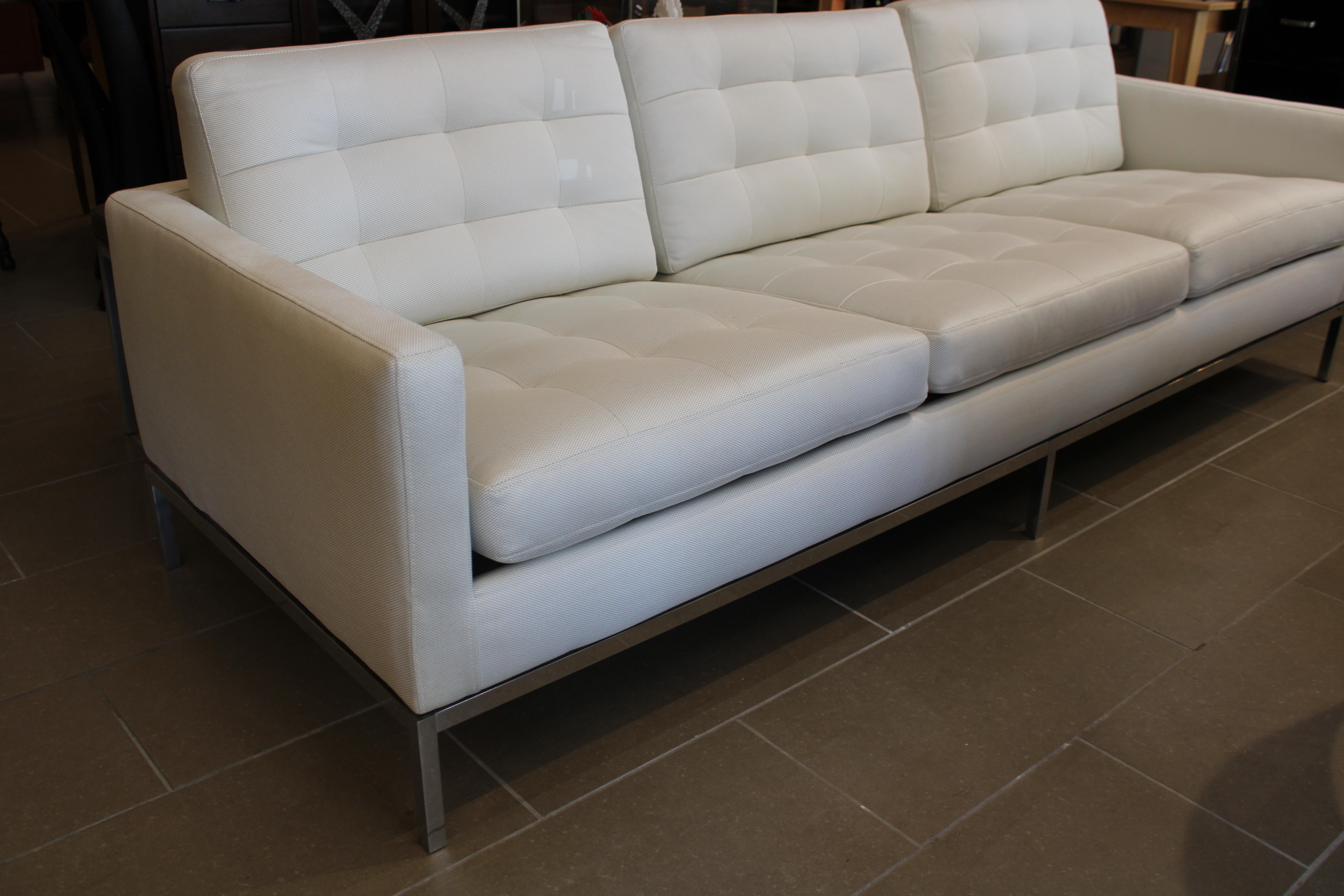 italien Couch Knoll Associates, Park Avenue, New York, fabriqué en Italie en vente