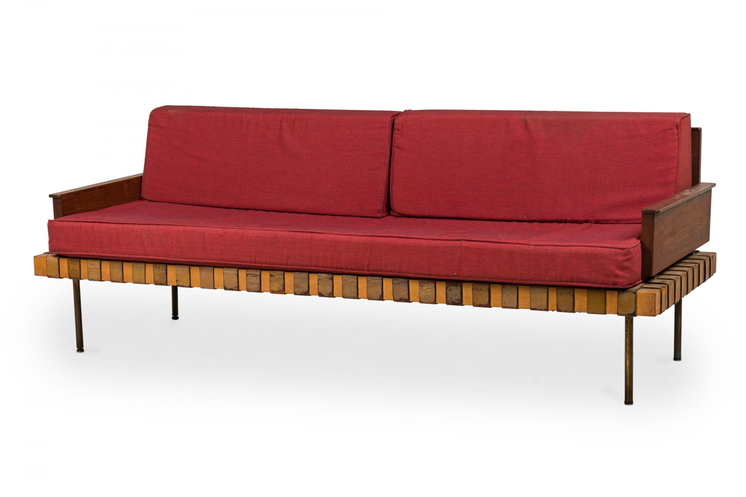 Mid-Century Modern Lit de jour Knoll Associates à sangles en cuir avec coussins rembourrés rouges en vente