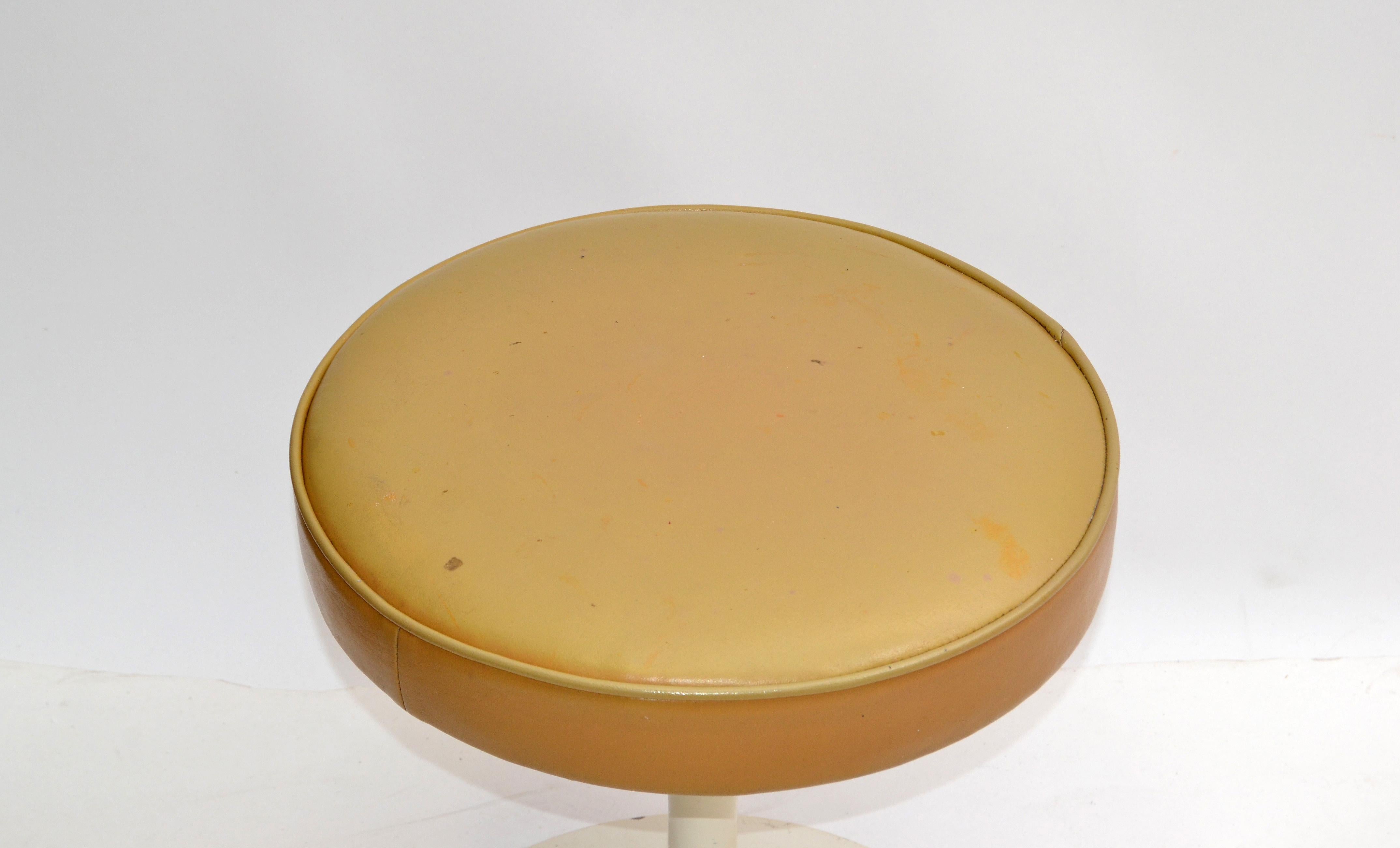 Knoll Associates Tulip Saarinen Stool Original Mustard Leather Upholstery, 1950 1