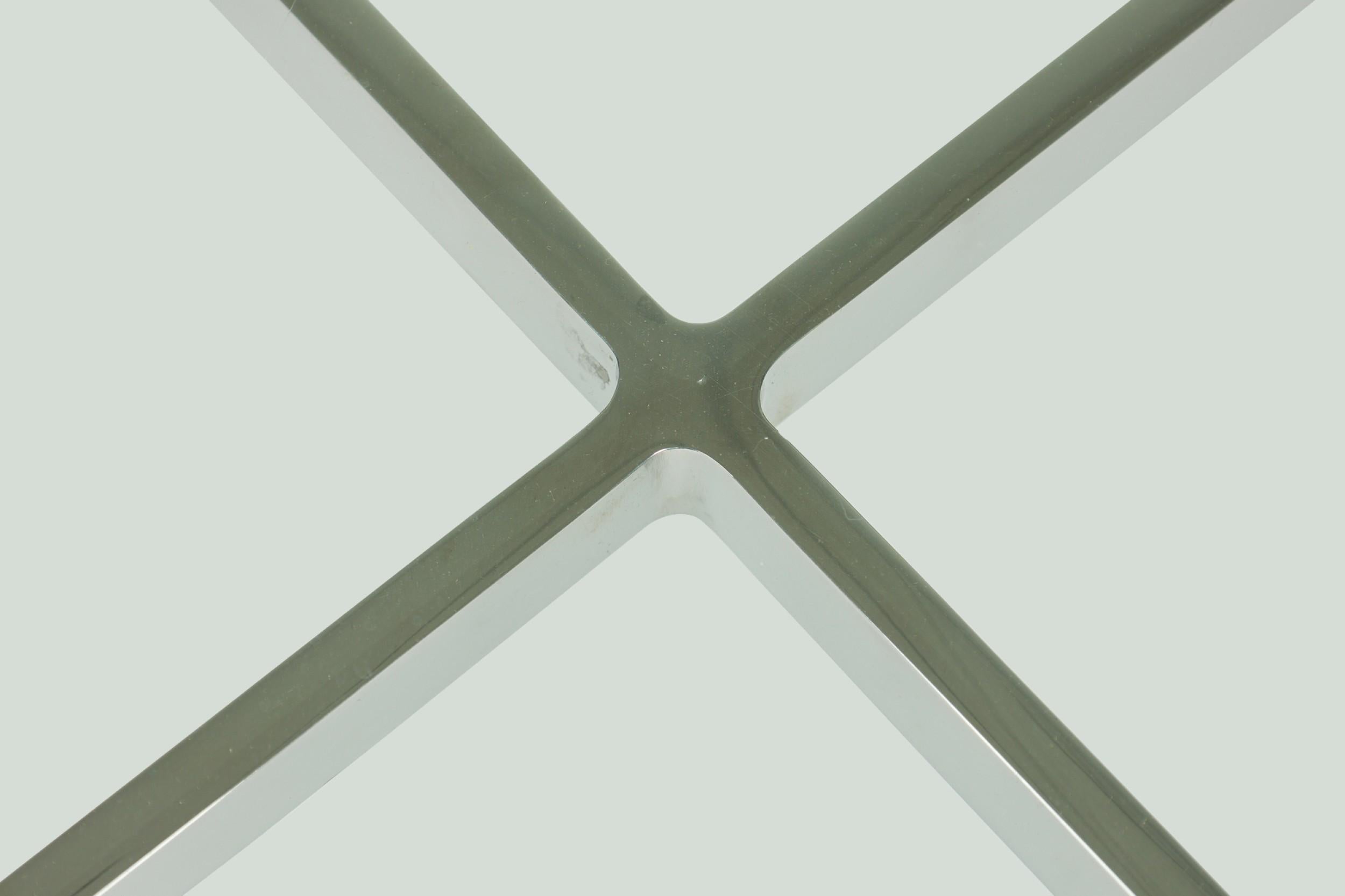 Knoll Barcelona, amerikanischer Chrom-Couchtisch „X“ aus der Mitte des Jahrhunderts (20. Jahrhundert) im Angebot