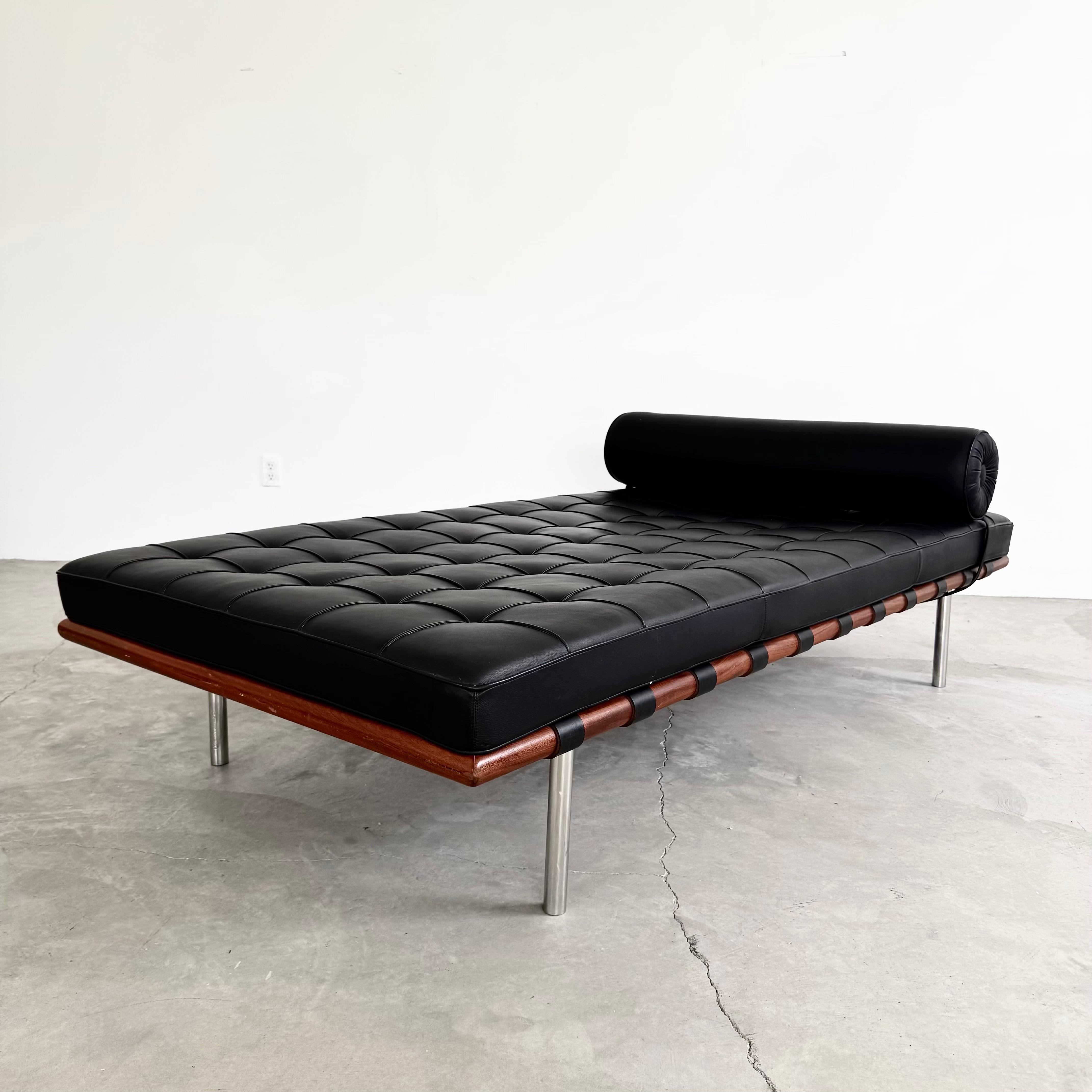 Knoll Barcelona Daybed, 2000er Jahre USA (21. Jahrhundert und zeitgenössisch) im Angebot