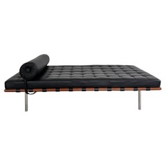 Knoll Barcelona Daybed, 2000s USA