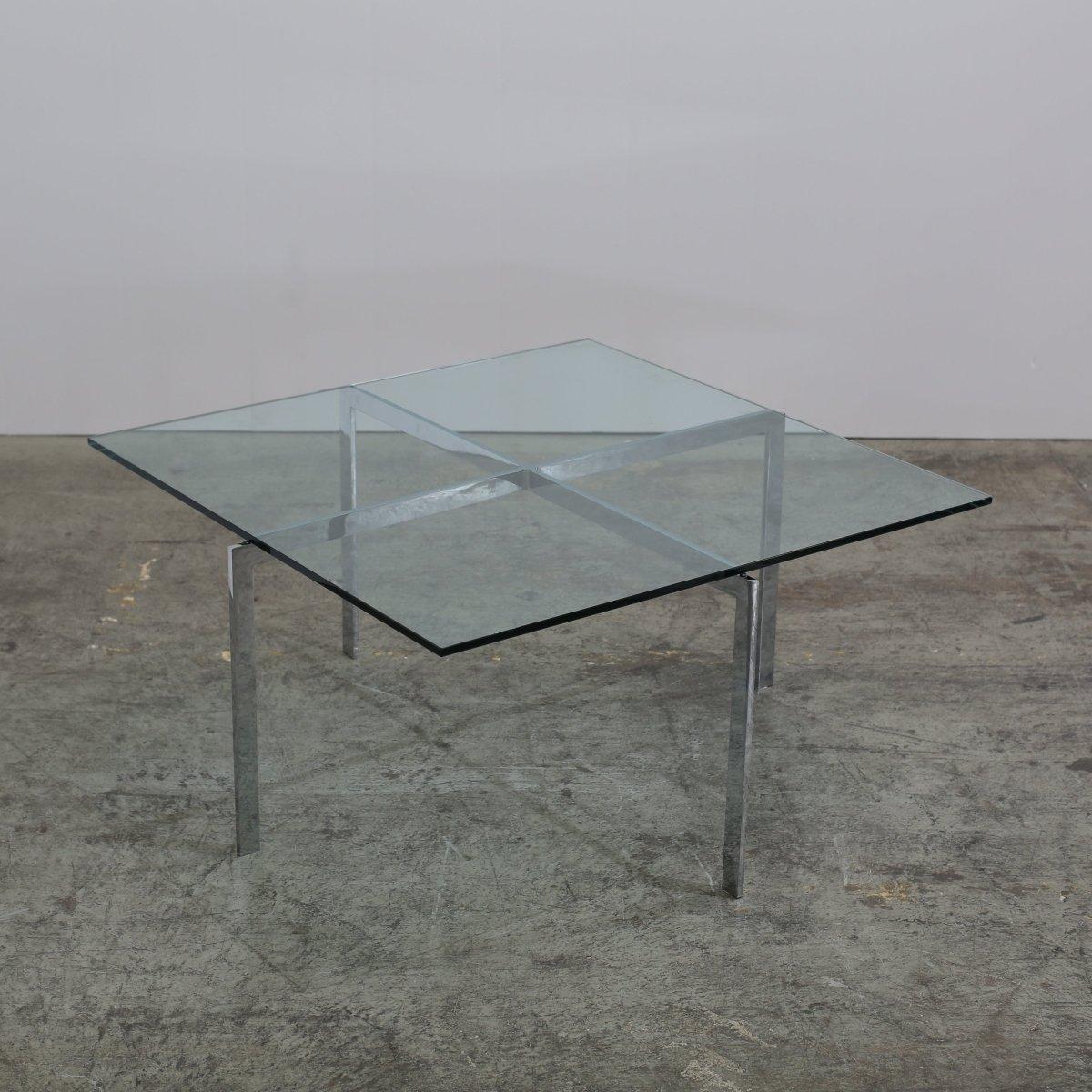 Mesa baja de cristal Knoll Barcelona Moderno de mediados de siglo en venta