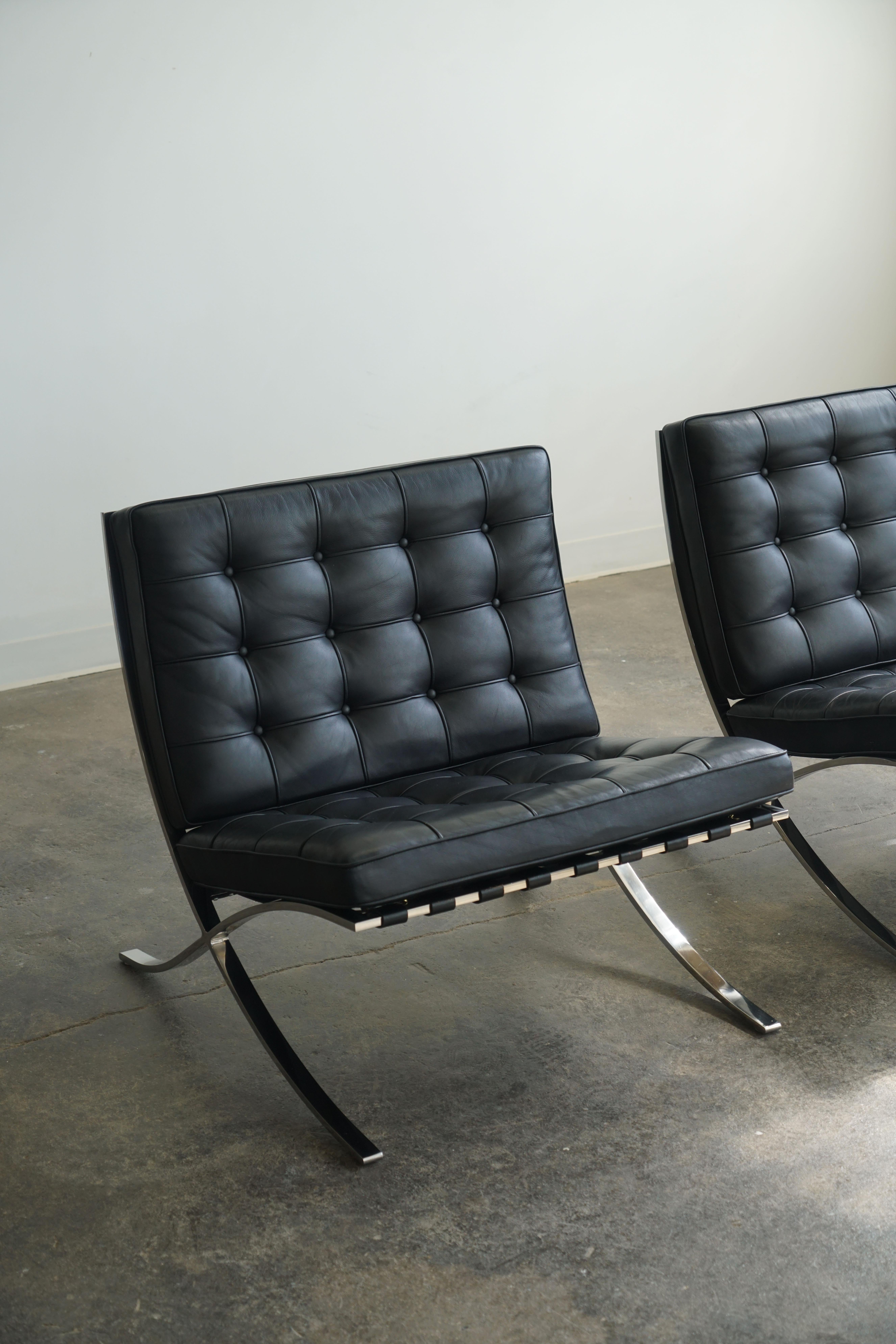 Knoll Barcelona Lounge Chairs by Mies van der Rohe, Black Leather In Good Condition For Sale In Chicago, IL