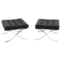 Knoll Barcelona-Hocker von Mies van der Rohe