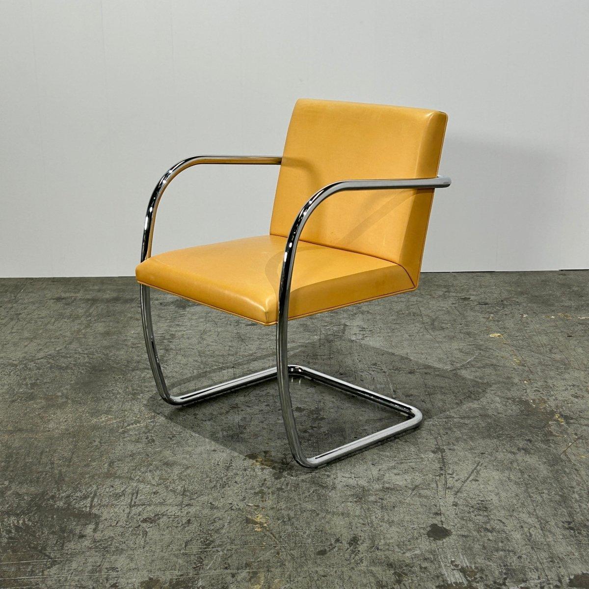 Chaise tubulaire Brno Knoll en cuir beige de Ludwig Mies van der Rohe en vente 6