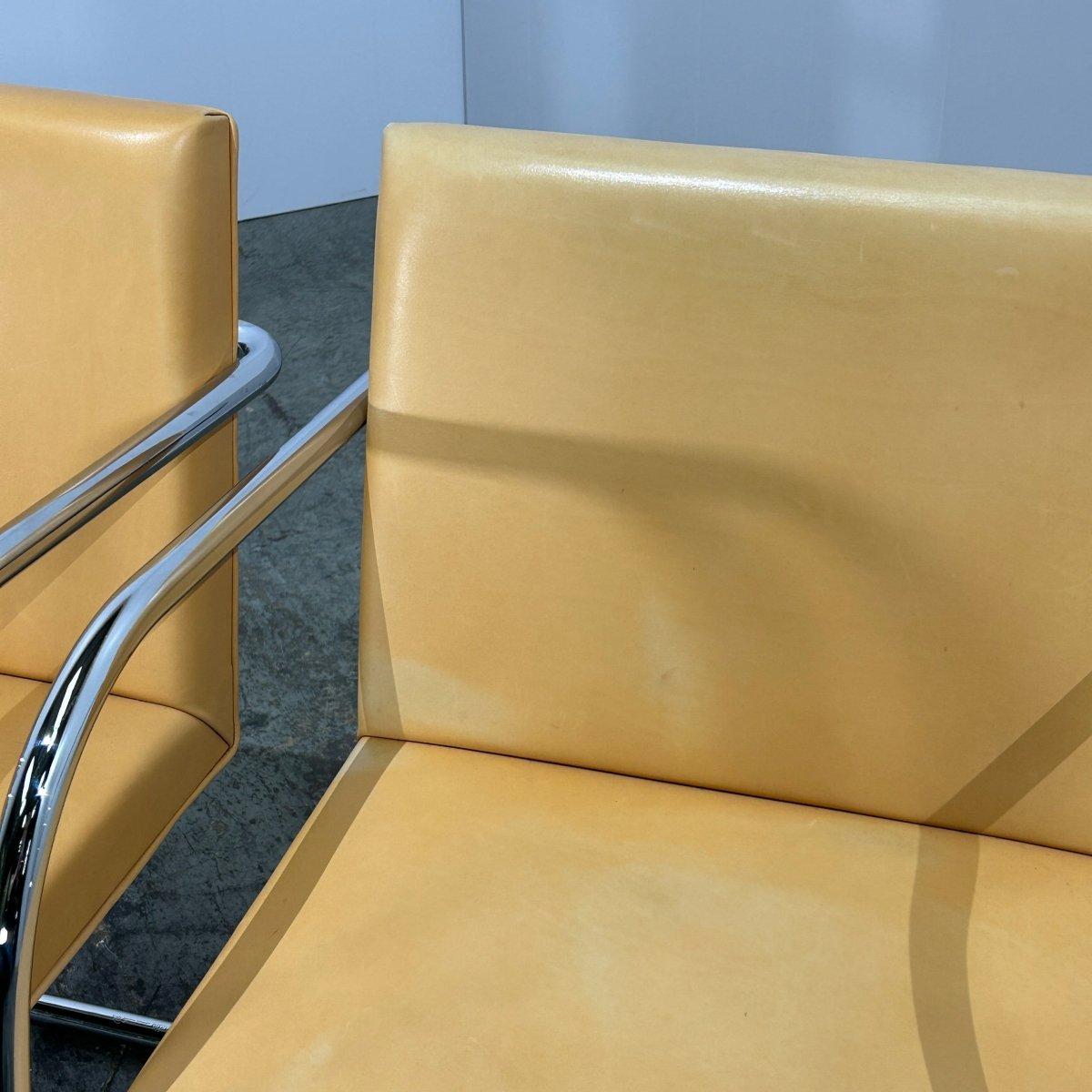 Chaise tubulaire Brno Knoll en cuir beige de Ludwig Mies van der Rohe en vente 2