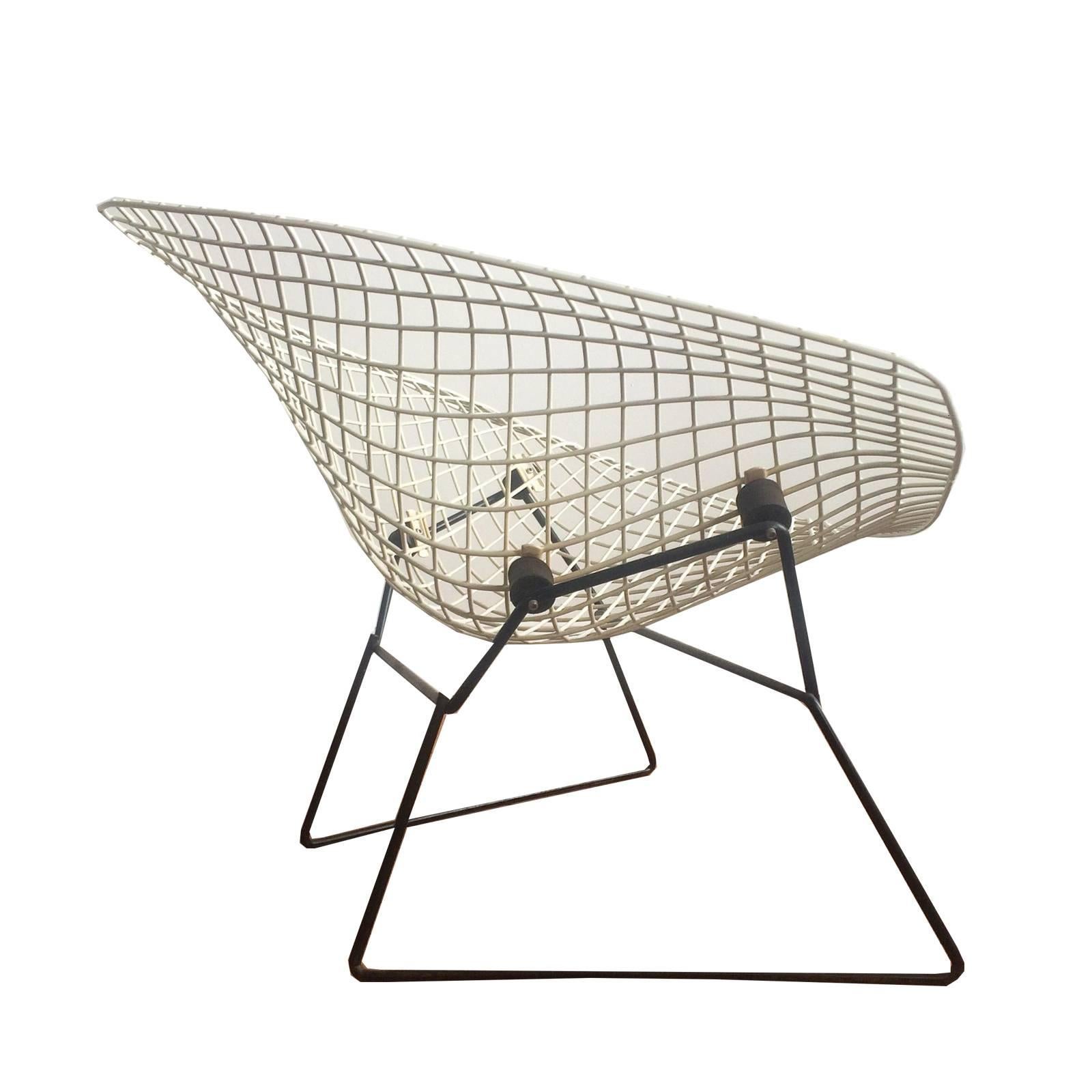 Mid-Century Modern Knoll Bertoia Wide Diamond Chair For Sale