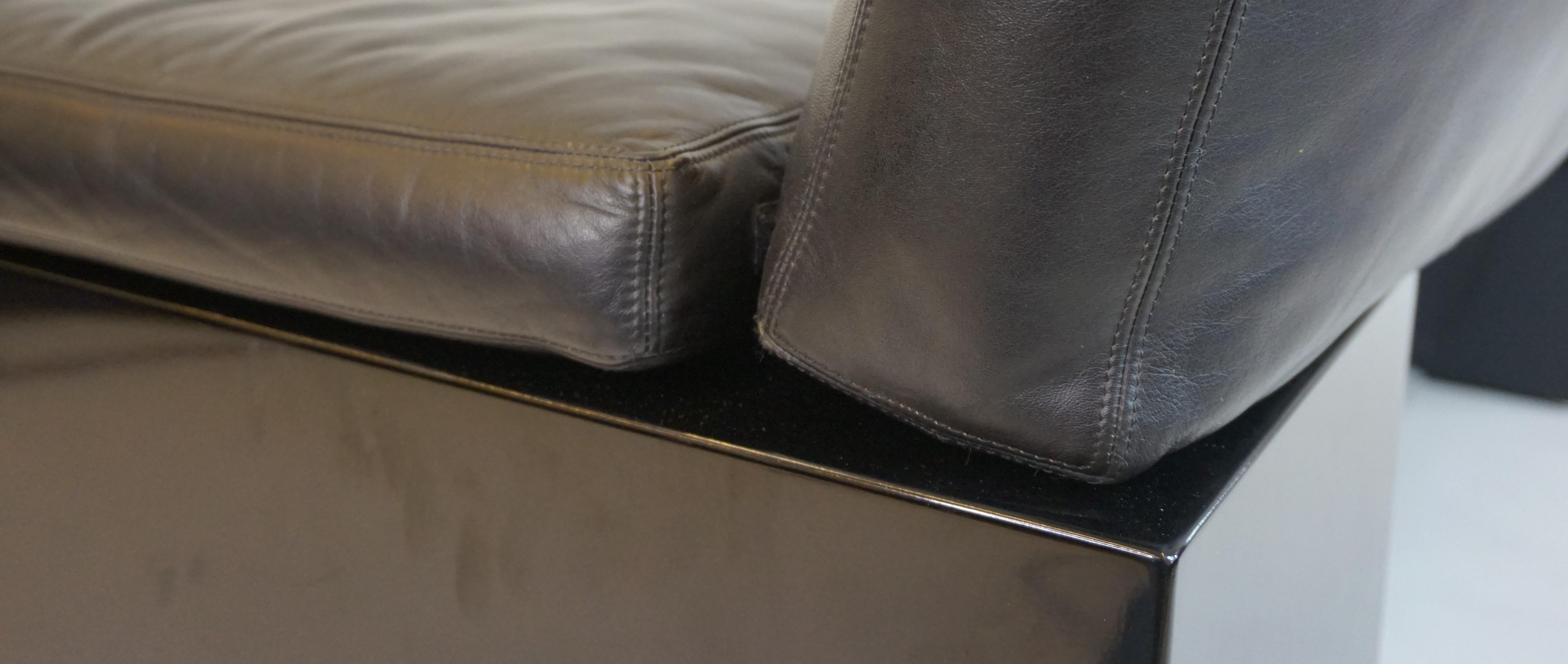 Knoll Brigadier 2 seater leather sofa by Cini Boeri 4