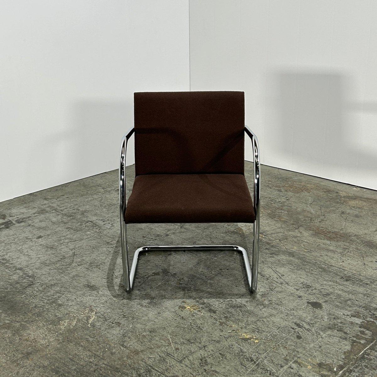 Silla tubular Knoll Brno Marrón de Ludwig Mies van der Rohe, set de dos piezas en Bueno estado para la venta en Basildon, London