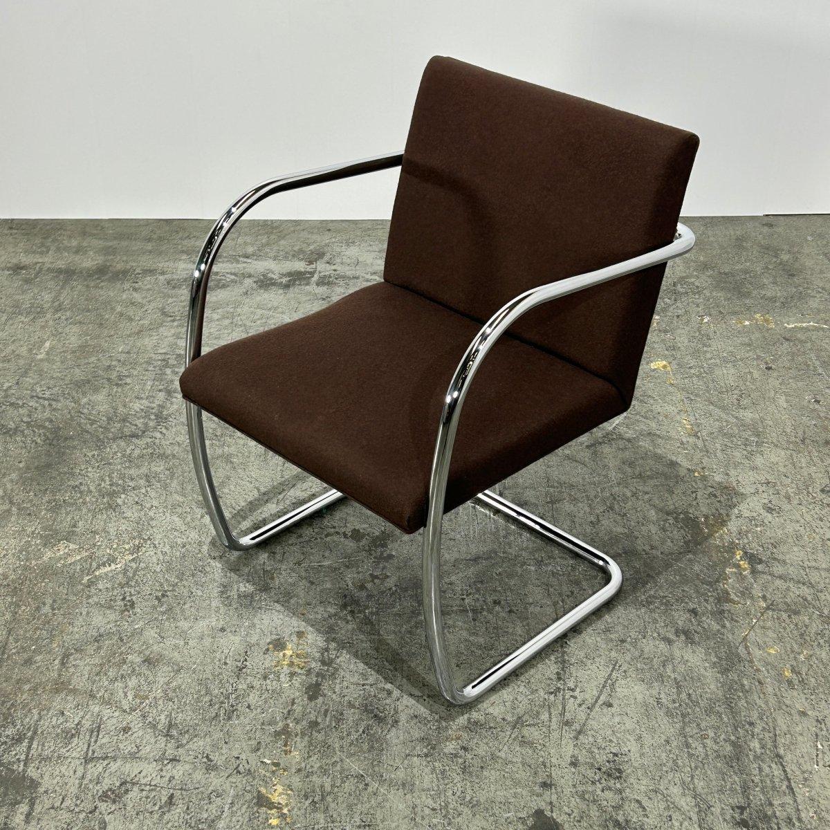 Silla tubular Knoll Brno Marrón de Ludwig Mies van der Rohe, set de dos piezas Acero en venta