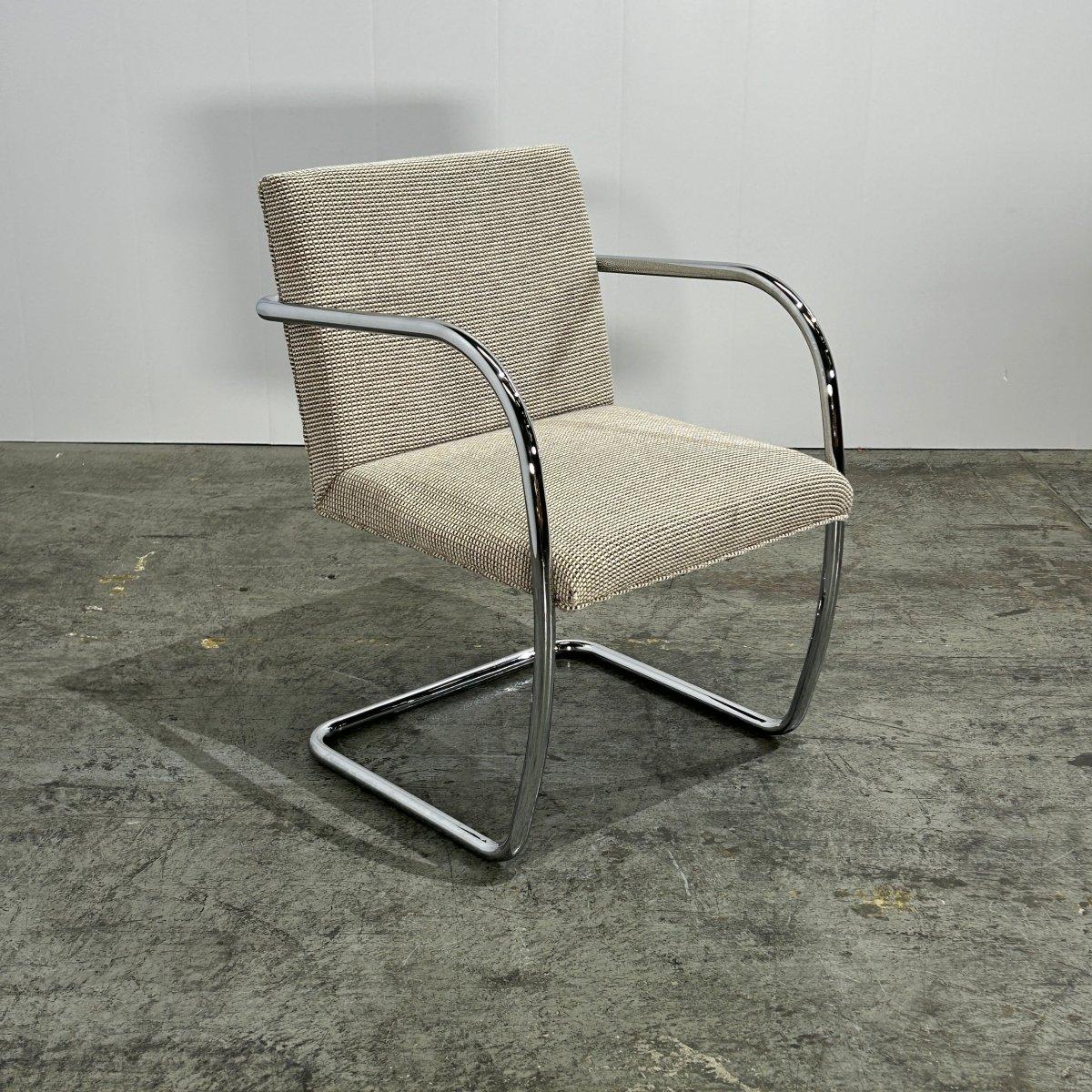 Acier Chaise Knoll Brno grise de Ludwig Mies van der Rohe en vente
