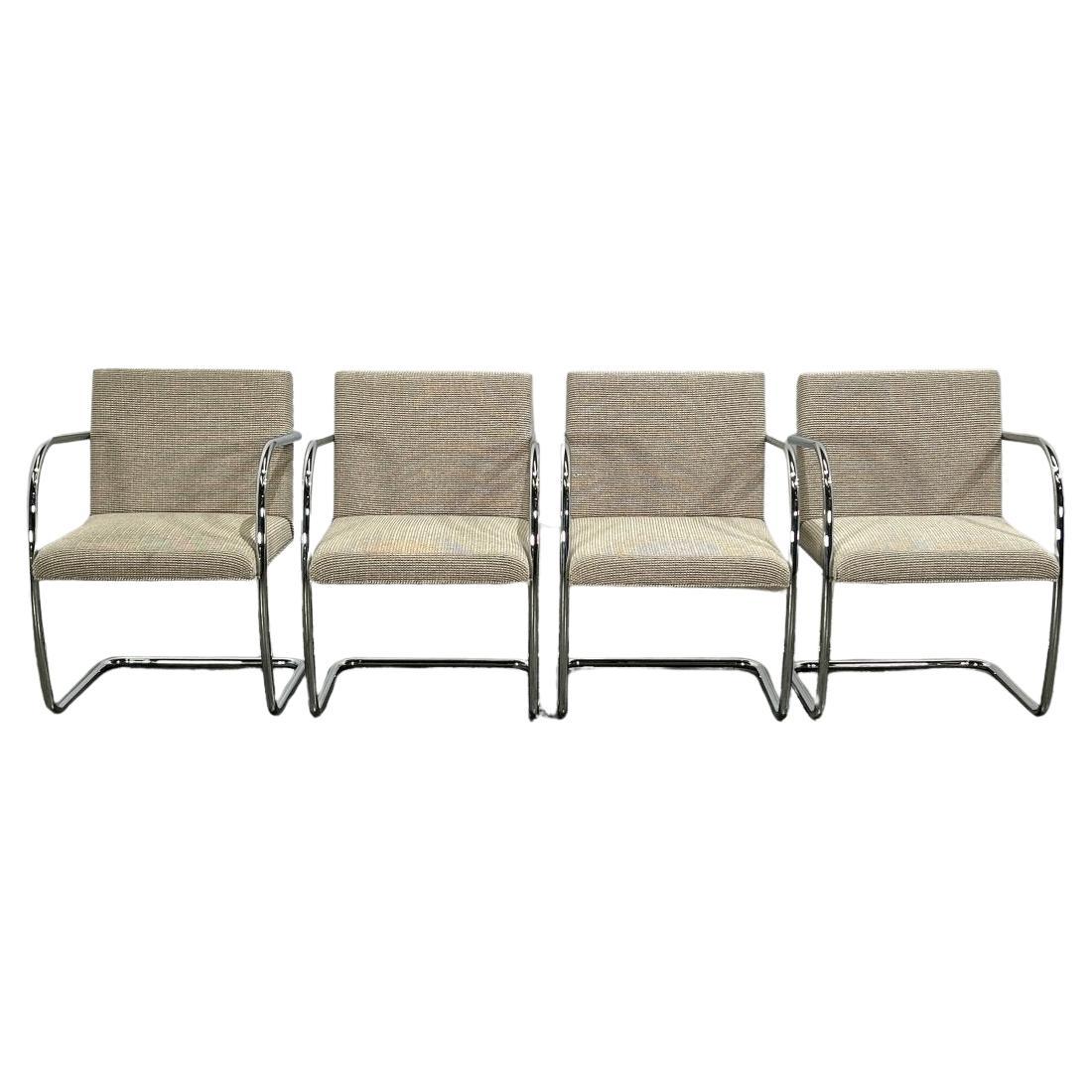 Chaise Knoll Brno grise de Ludwig Mies van der Rohe