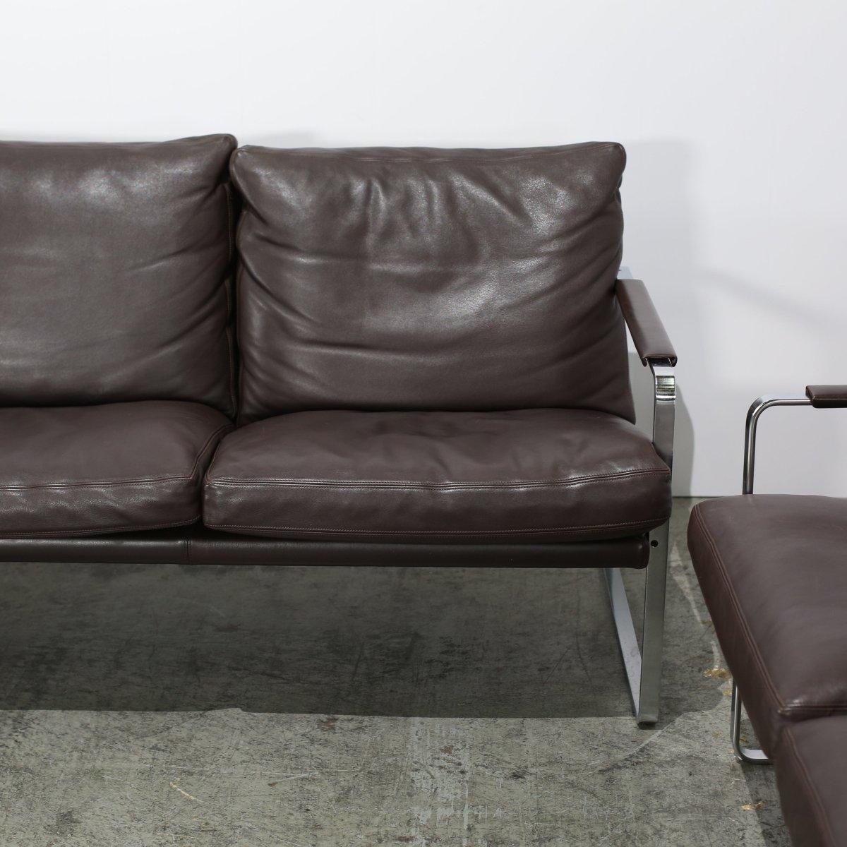 Sofá Knoll Fabricius de piel marrón en Bueno estado para la venta en Basildon, London
