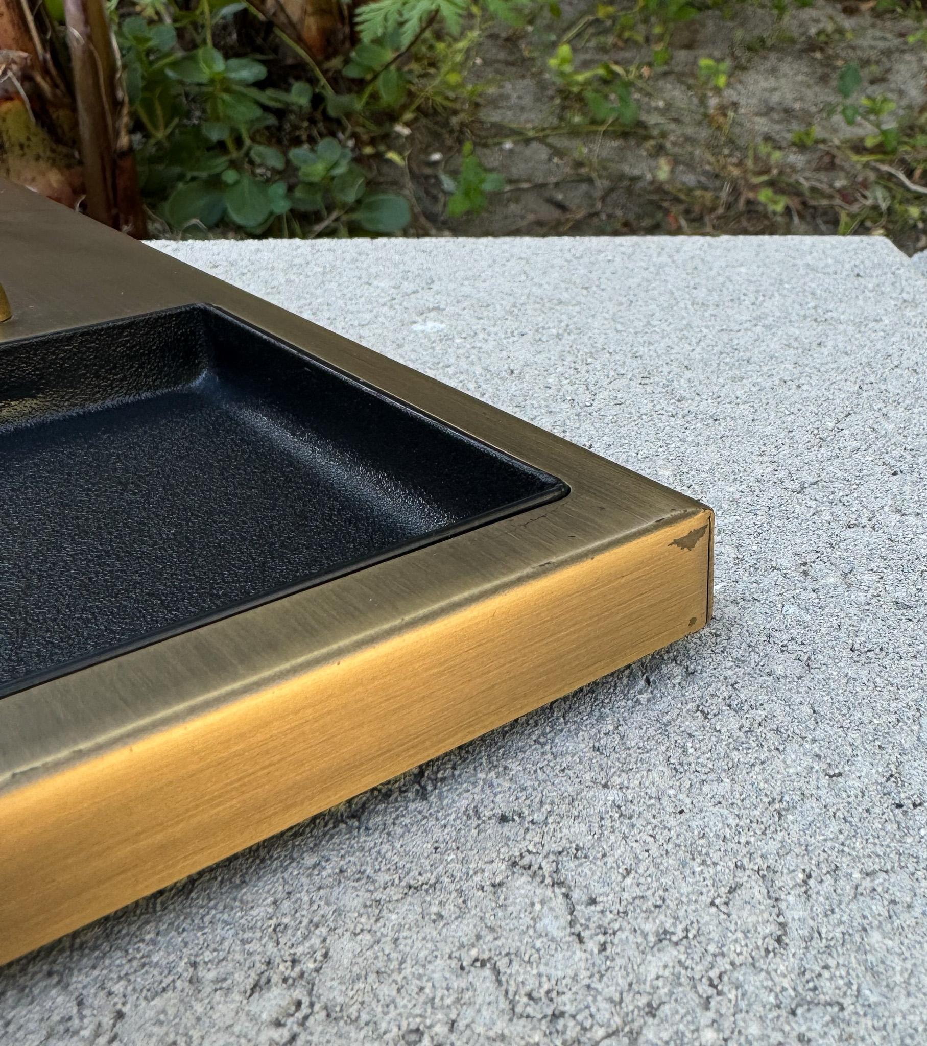 Knoll Chefschreibtisch Organizer aus gebürstetem Messing, ca. 1975 im Angebot 5