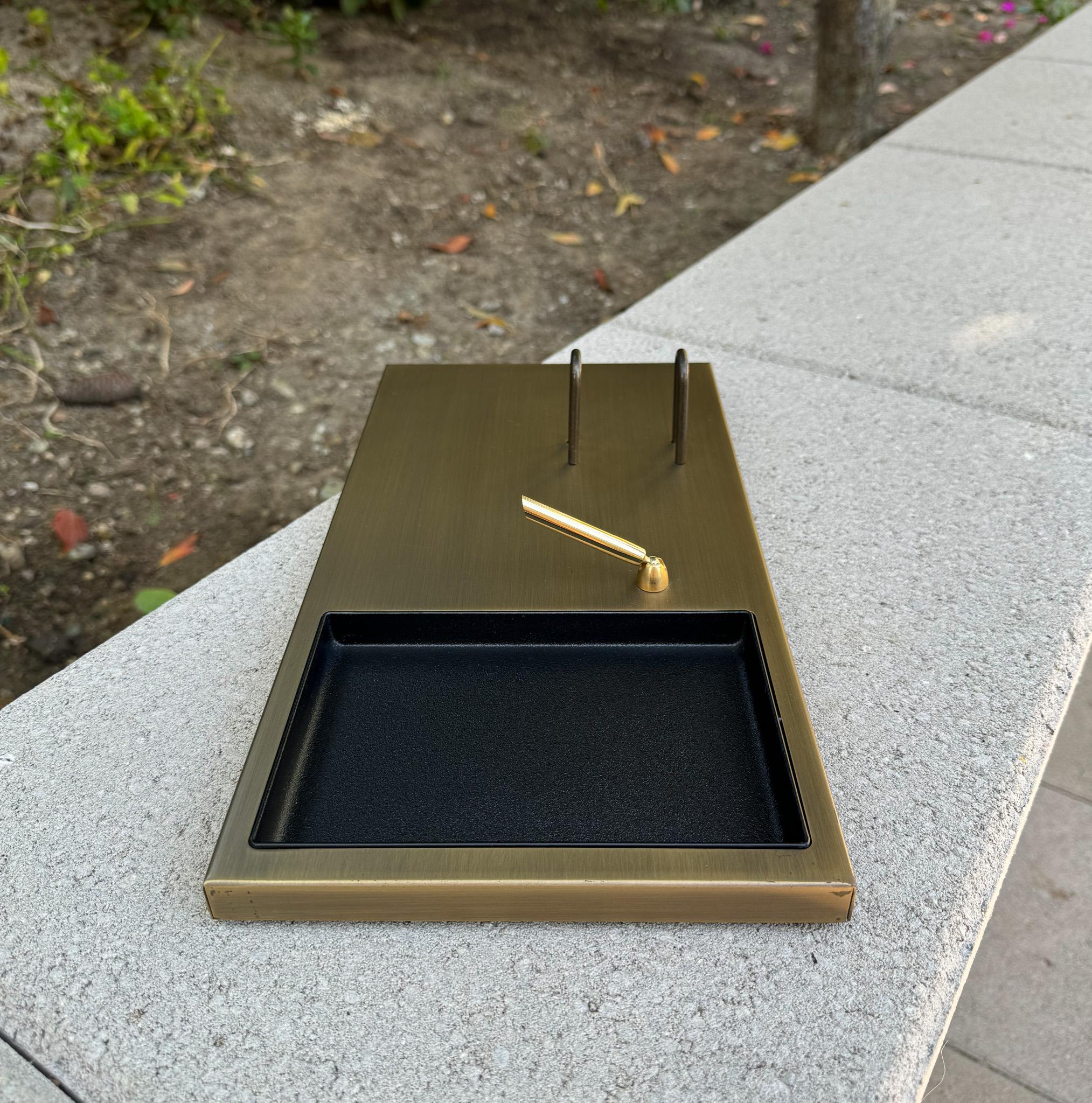 Knoll Chefschreibtisch Organizer aus gebürstetem Messing, ca. 1975 im Angebot 7