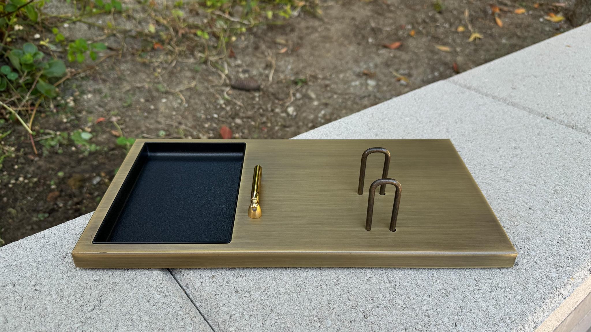 Knoll Chefschreibtisch Organizer aus gebürstetem Messing, ca. 1975 im Angebot 9