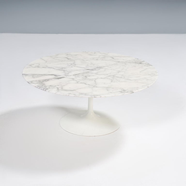 Knoll by Eero Saarinen Arabescato Marble Round Coffee Table at 1stDibs