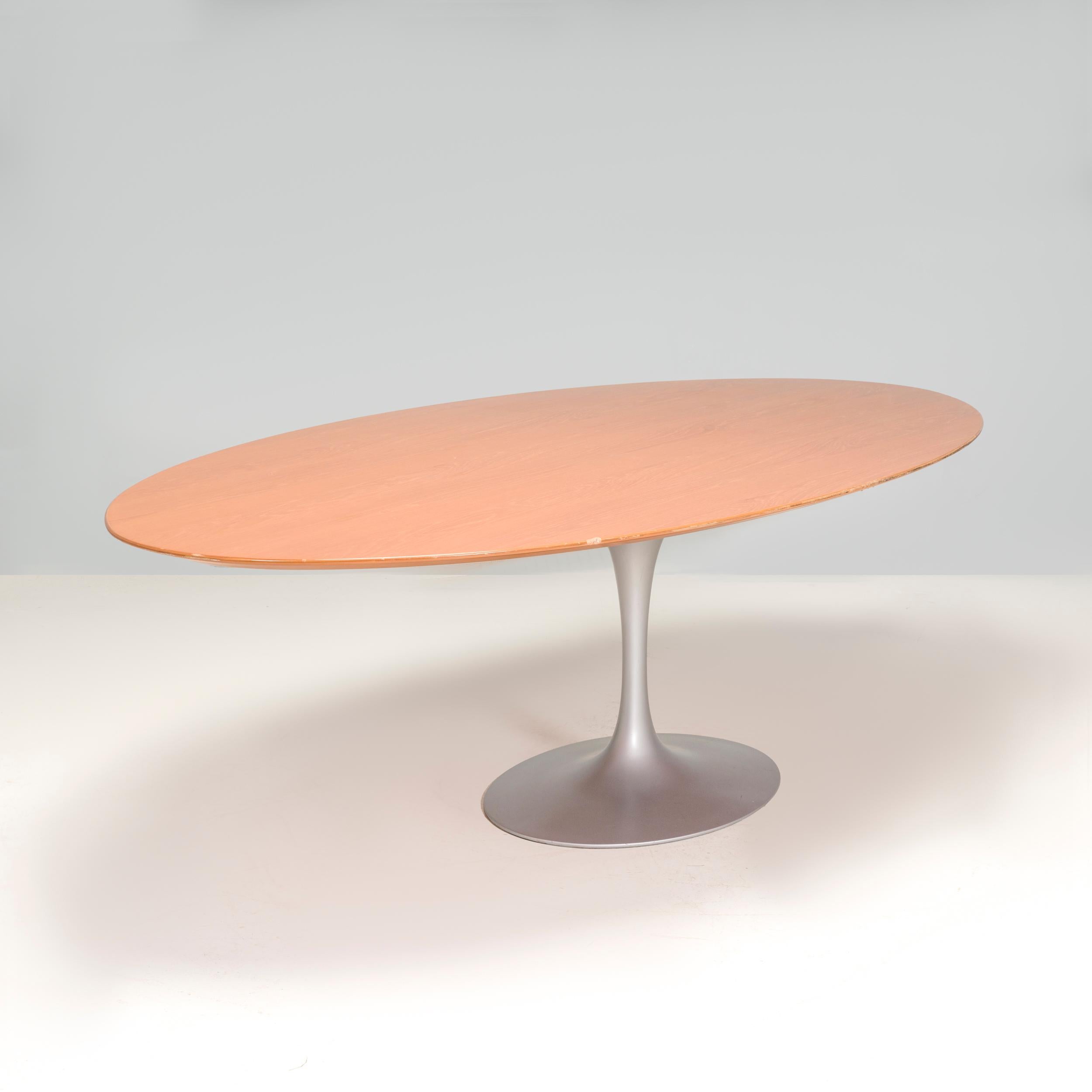 Italian Knoll by Eero Saarinen Oak Wooden Oval Pedestal Dining Table