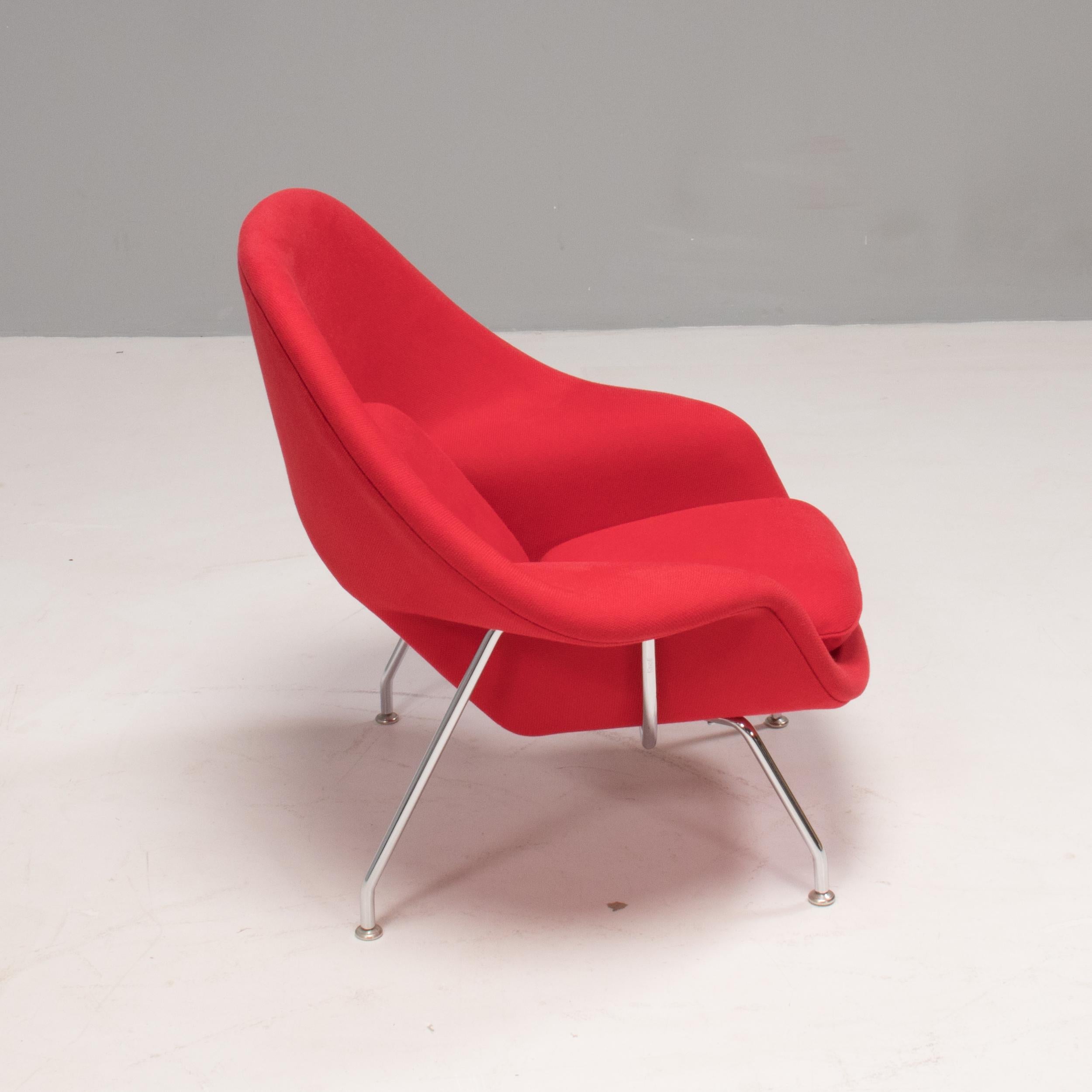 Knoll by Eero Saarinen Womb Medium Red Armchair In Good Condition In Basildon, London