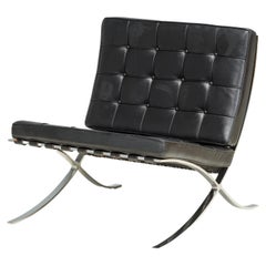 Antique Knoll by Ludwig Mies Van der Rohe & Lilly Reich Black Leather Barcelona Armchair