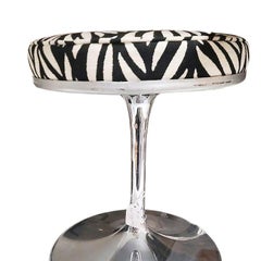 Tabouret chromé Tulip d'Eero Saarinen avec assise imprimée zébrée