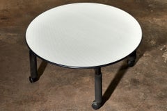 Mesa baja Knoll Caucho negro y aluminio por Brian Kane, 1980